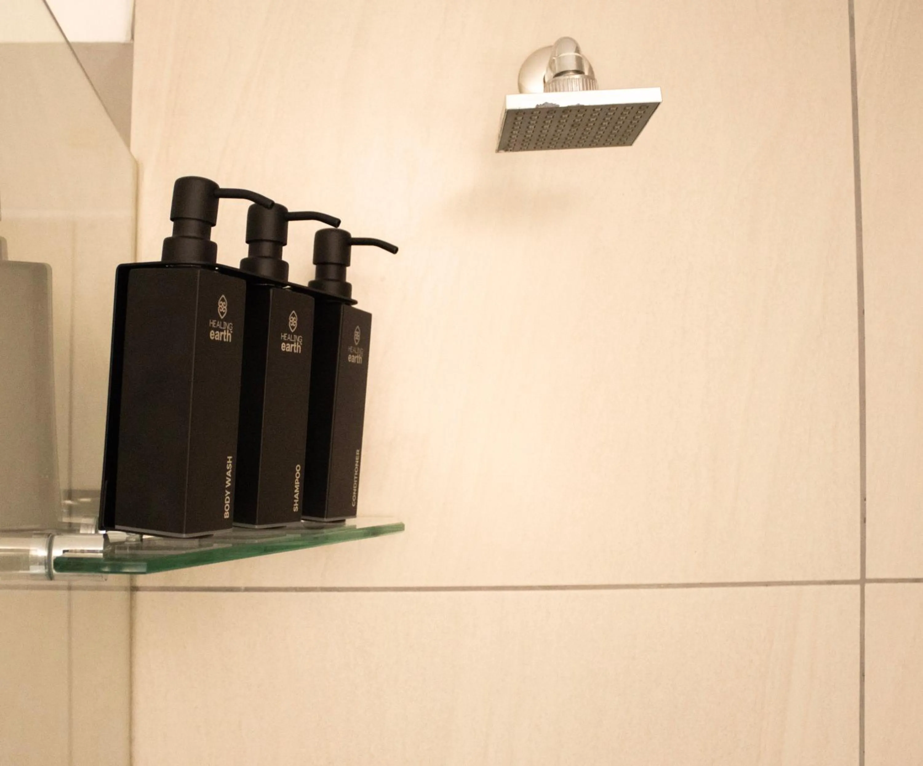 Shower in Ocean Breeze Hotel