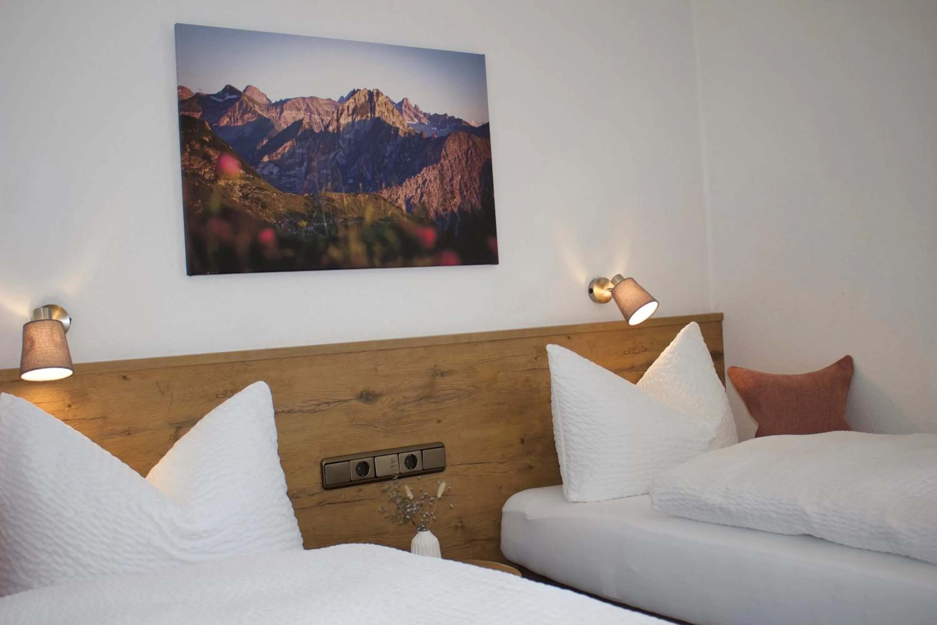 Bedroom, Bed in Gästehaus Alpenruh