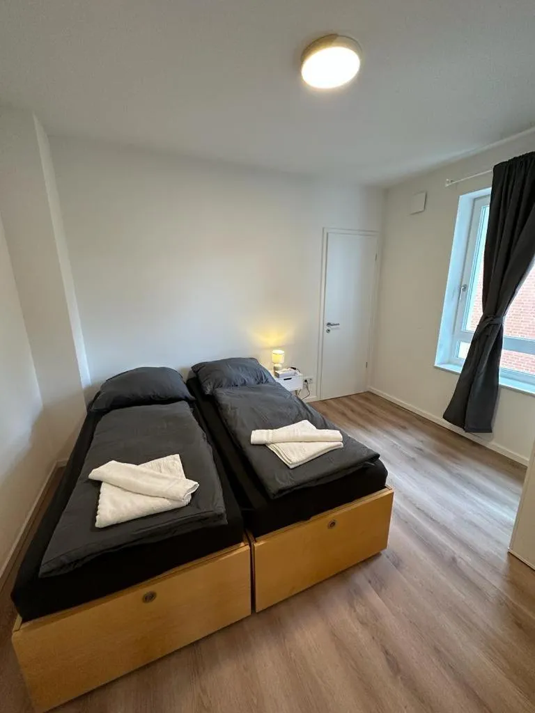 Bed in NorthWest Apartments