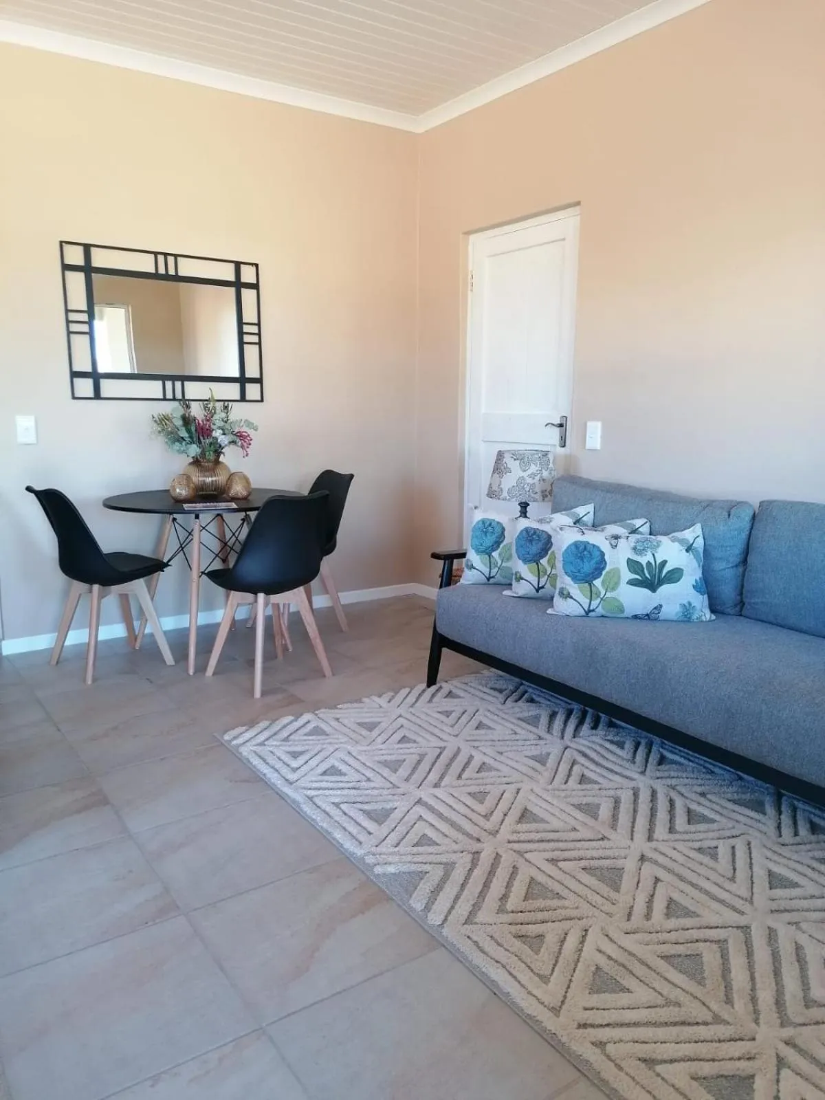 Living room in Apollis Cottage