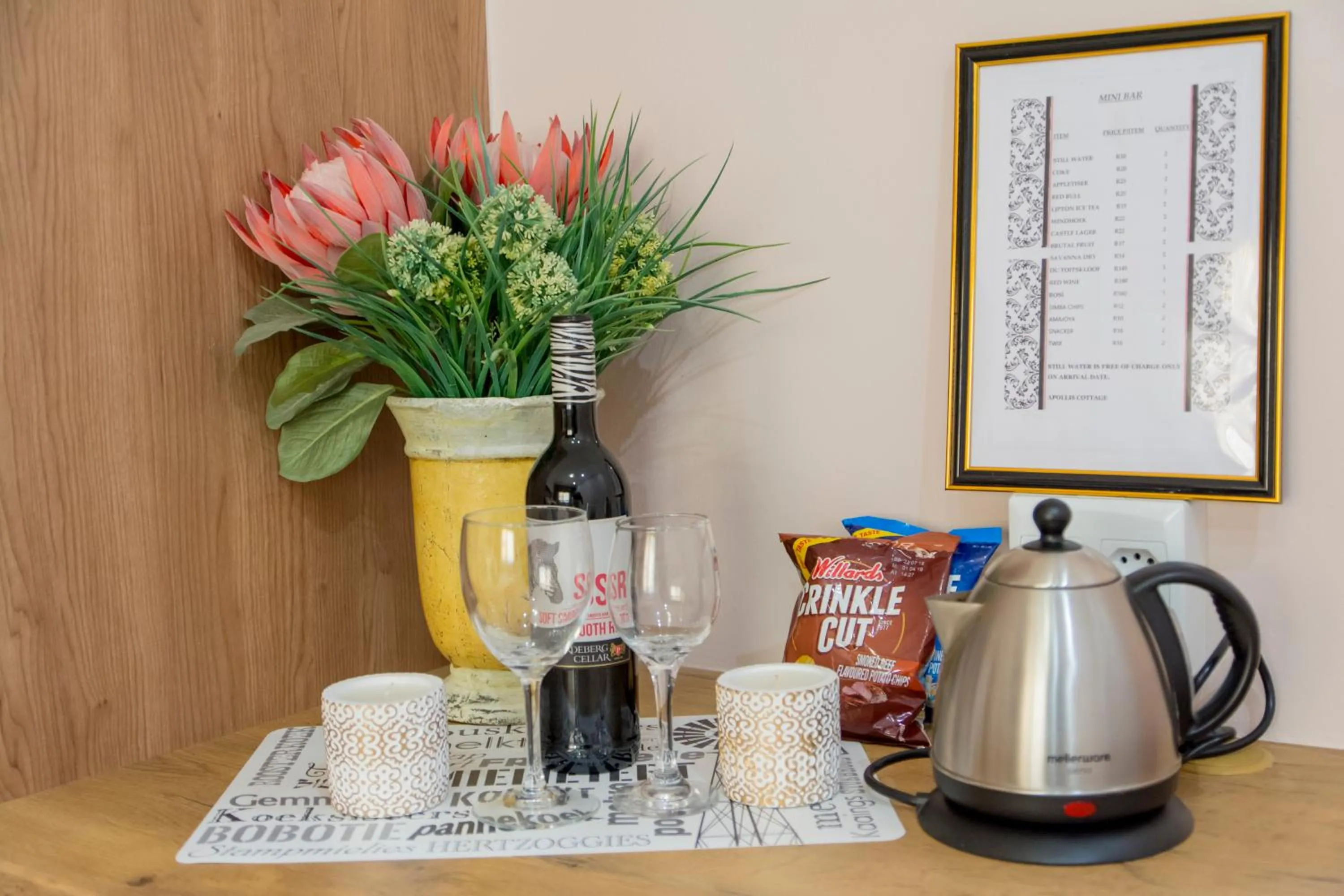 Coffee/tea facilities in Apollis Cottage