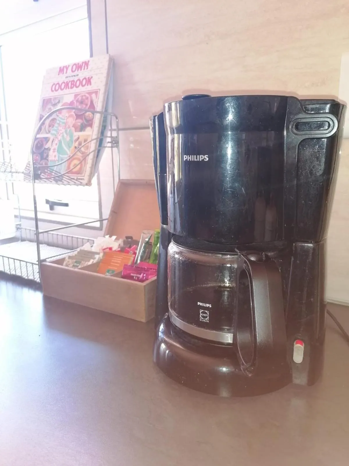Coffee/tea facilities in Apollis Cottage