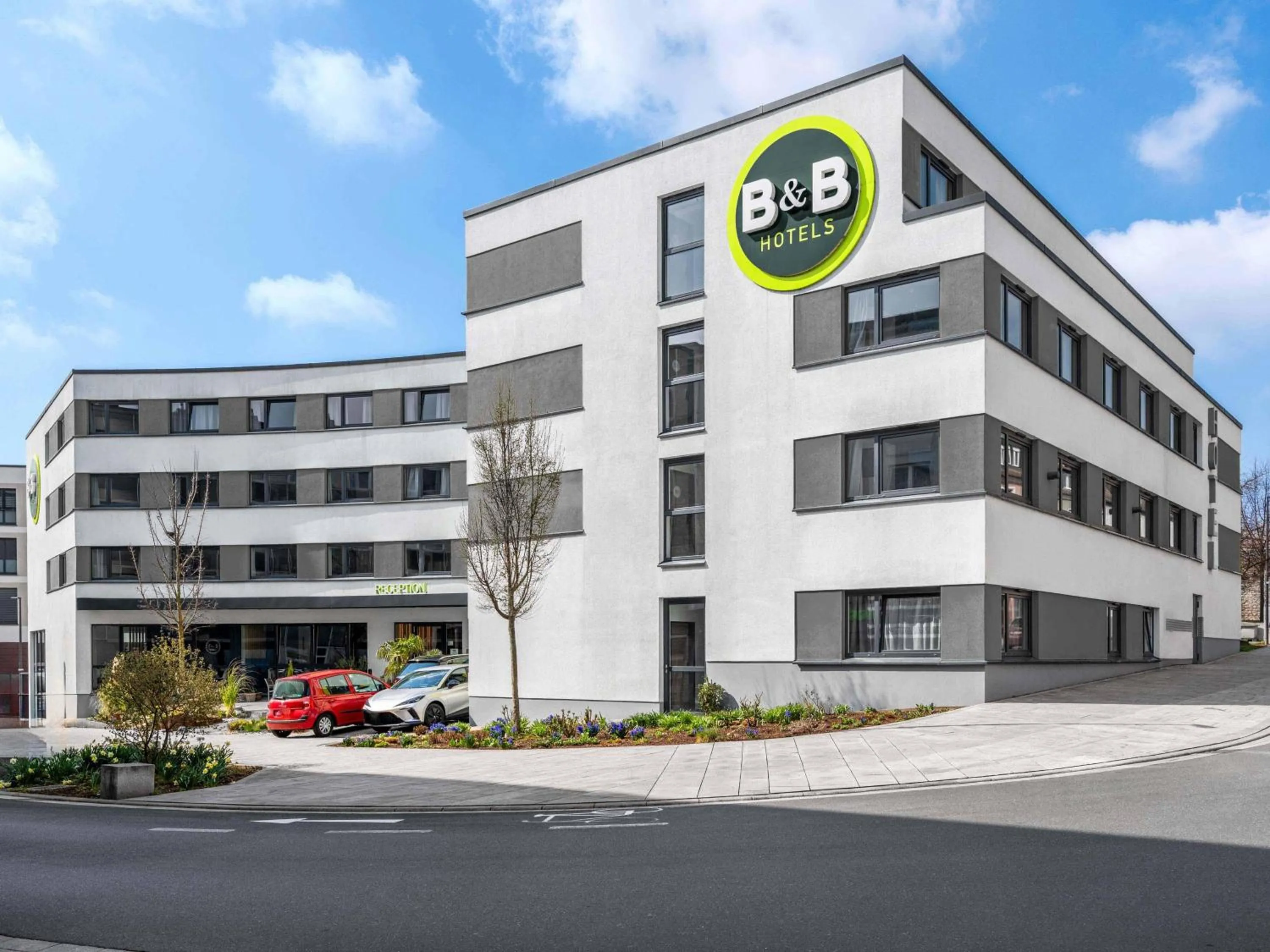 Property building in B&B Hotel Schweinfurt-City