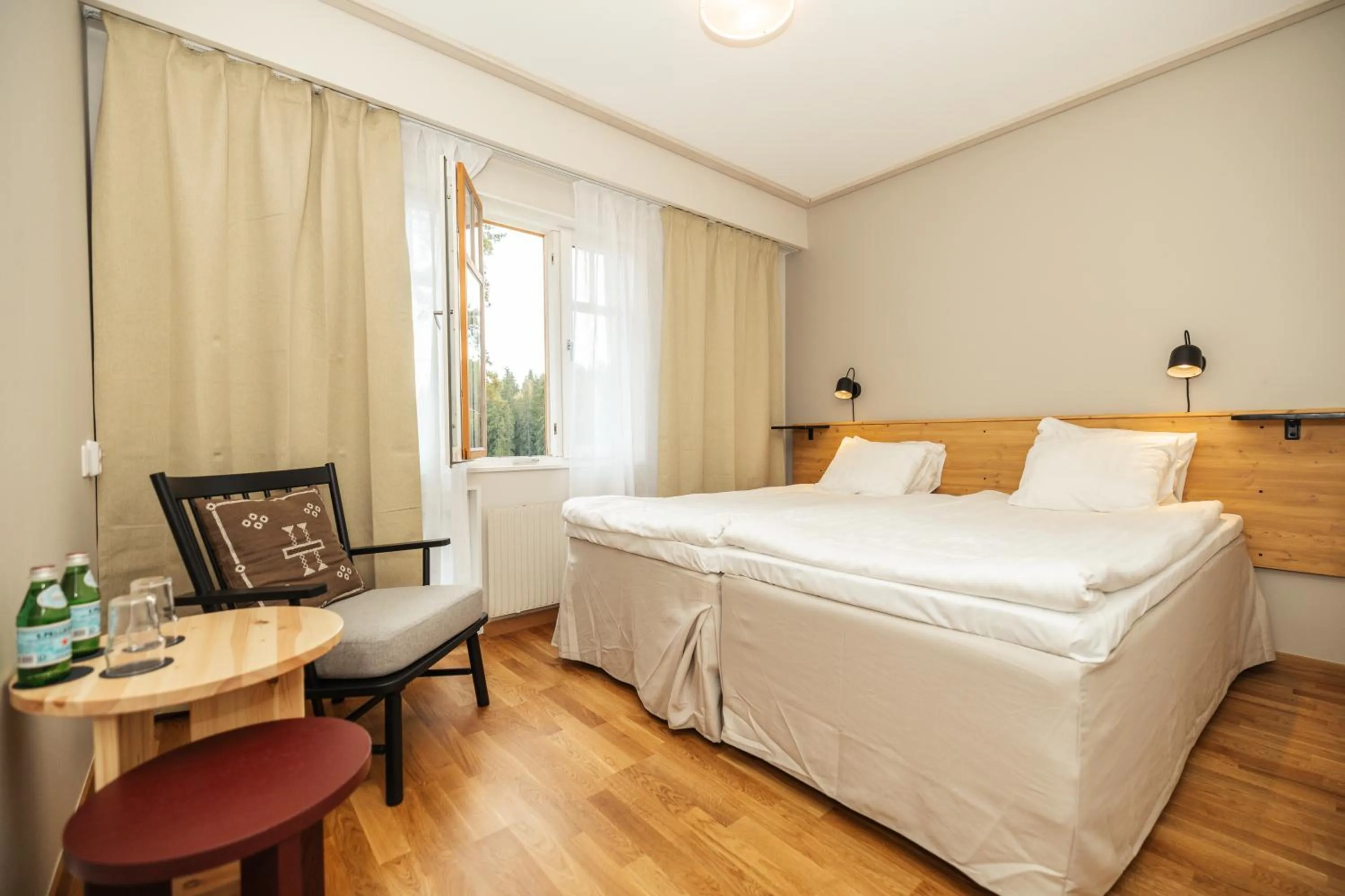 Property building, Bed in Barken Lodge