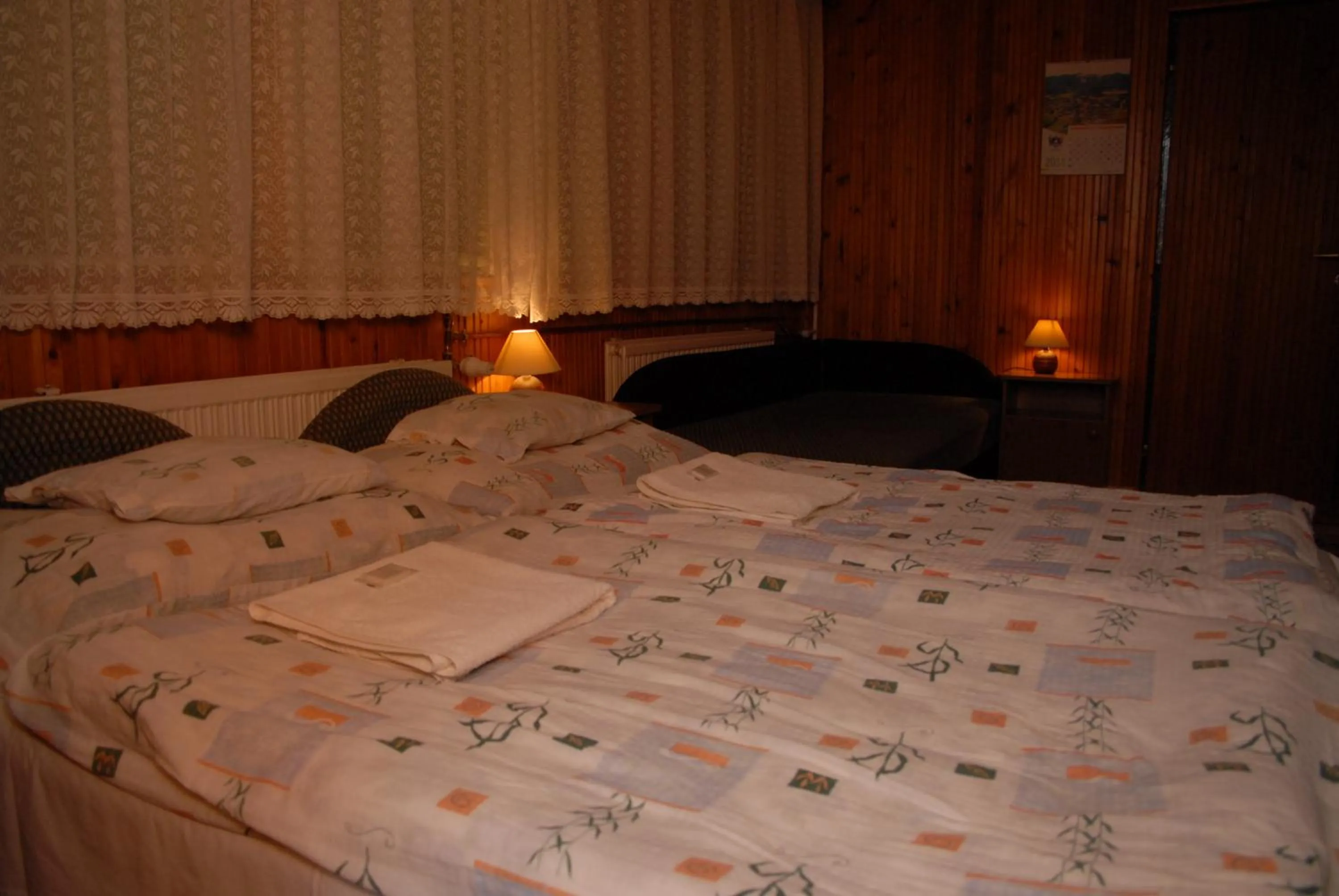 Bedroom in Bélkő Panzió