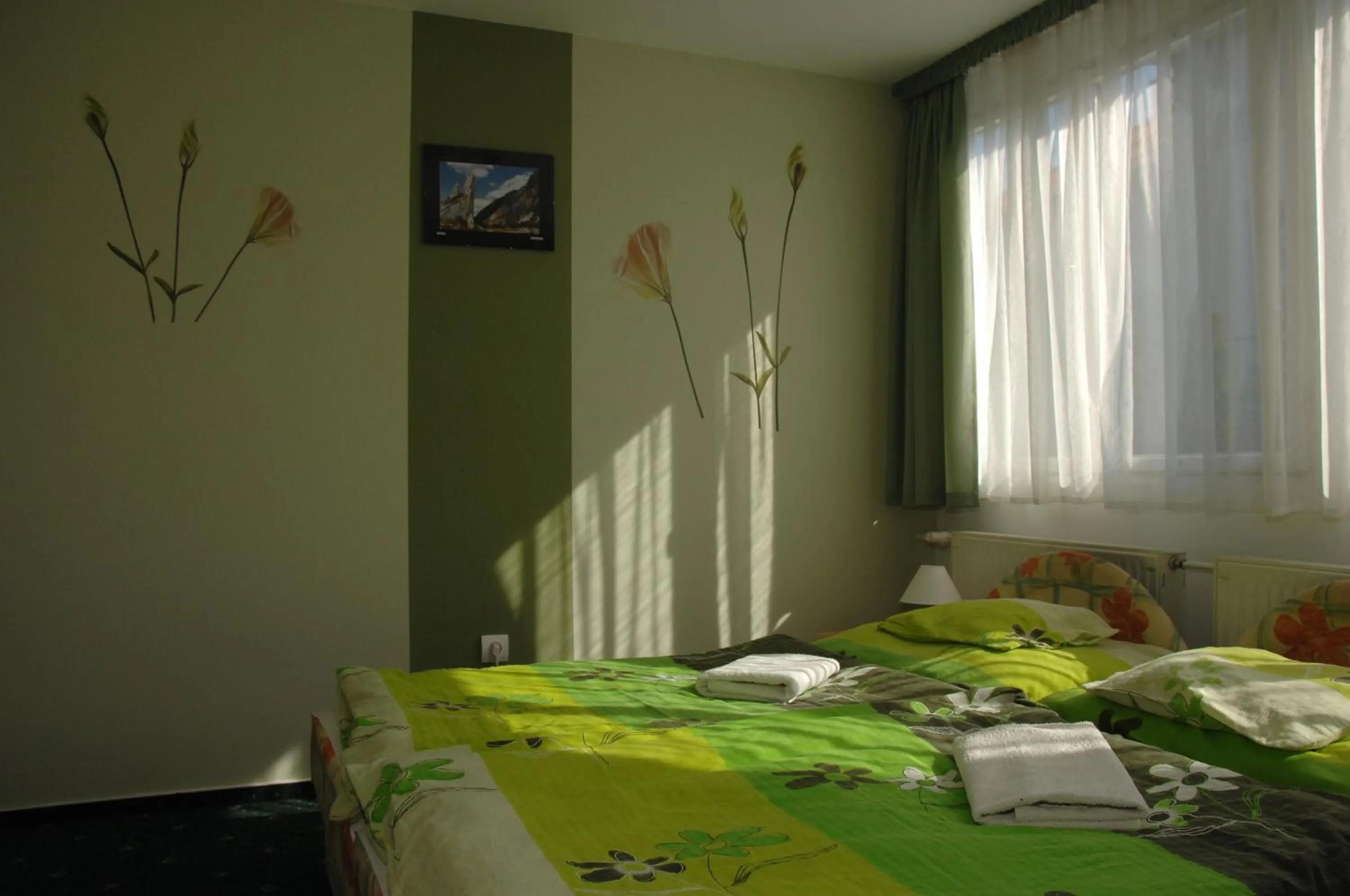 Photo of the whole room in Bélkő Panzió