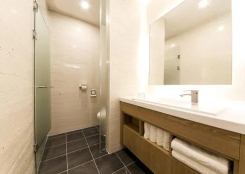 Shower in Yangsan Time Square Hotel