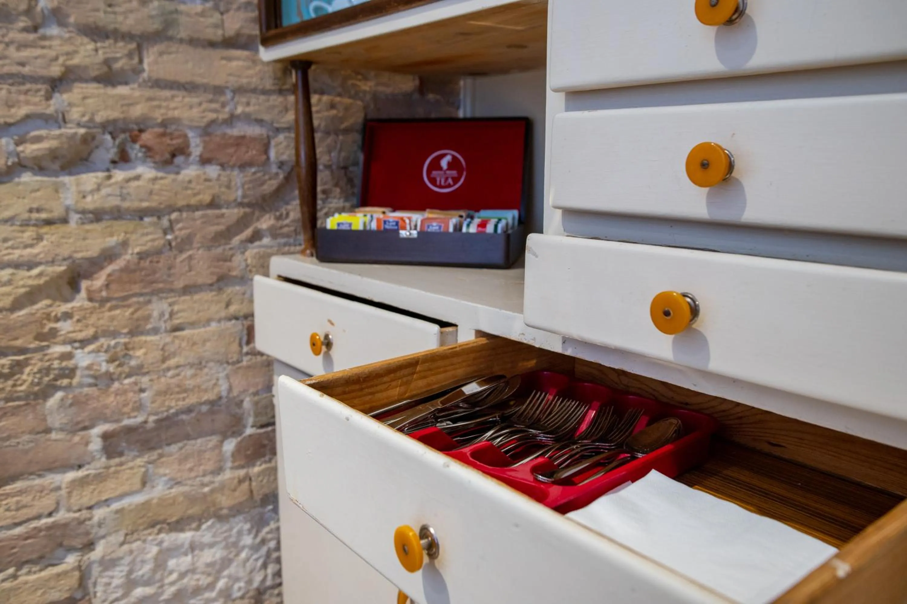 Kitchen or kitchenette in Azur Palace Luxury Rooms