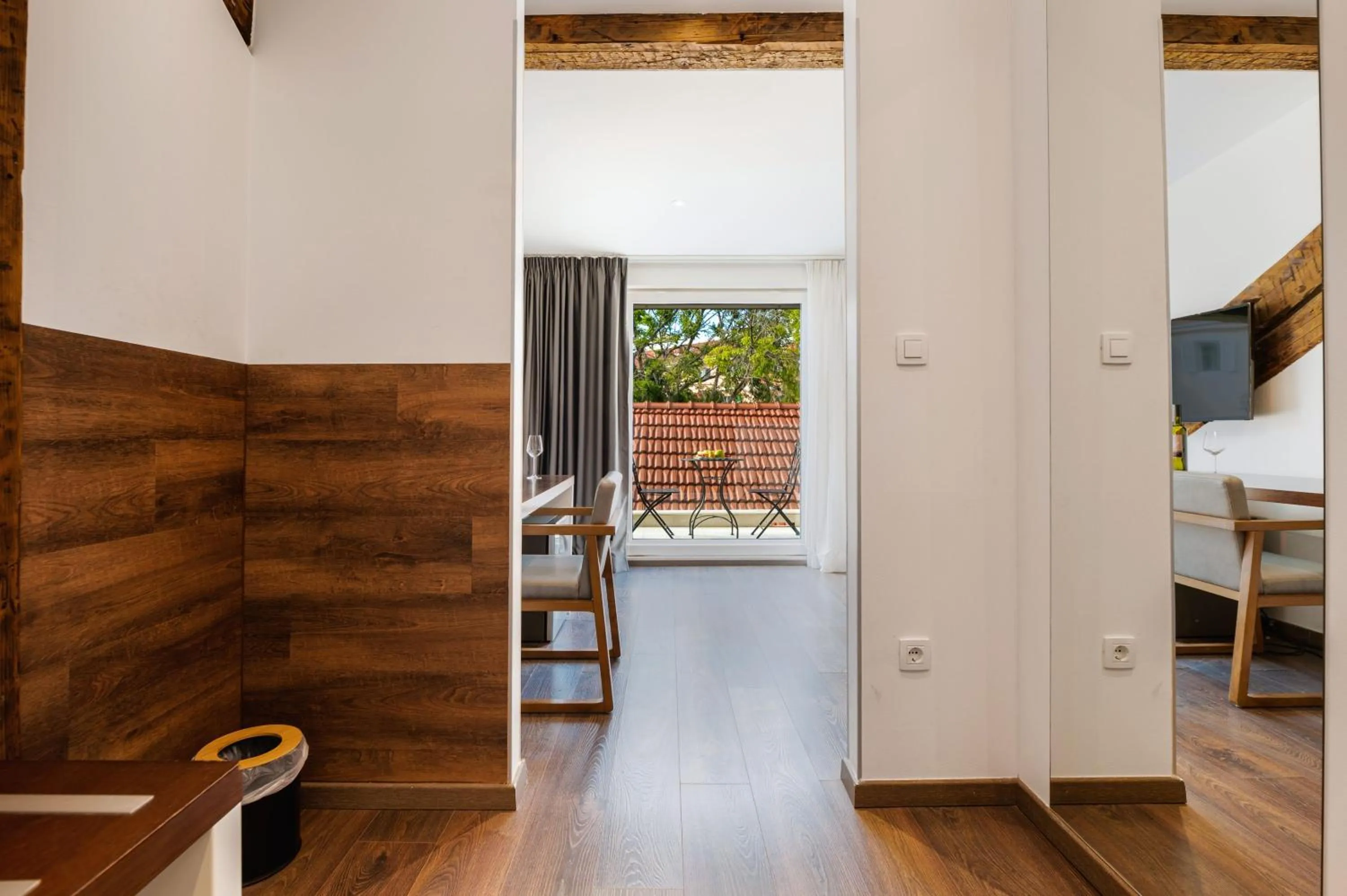 Bed in Azur Palace Luxury Rooms