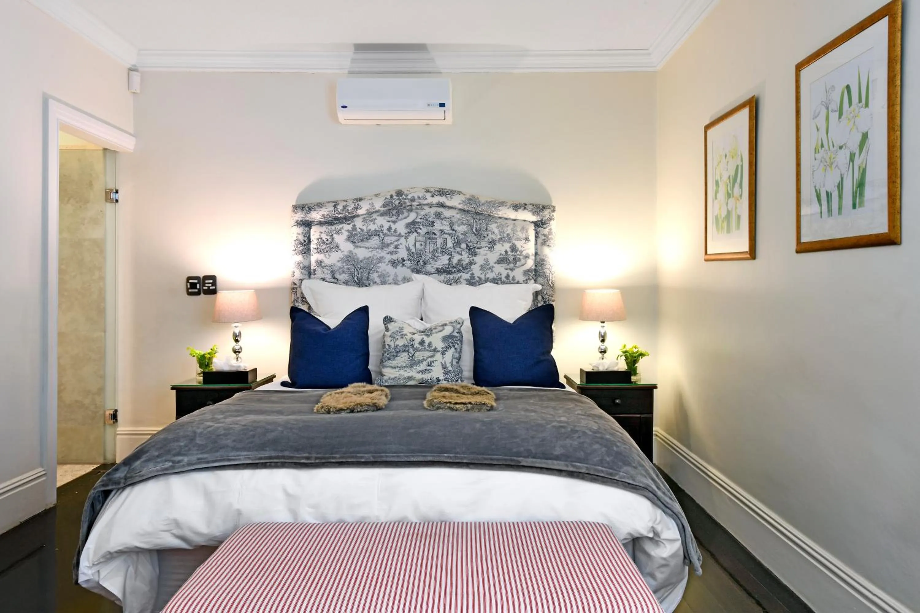 Bedroom, Bed in Auberge Daniella