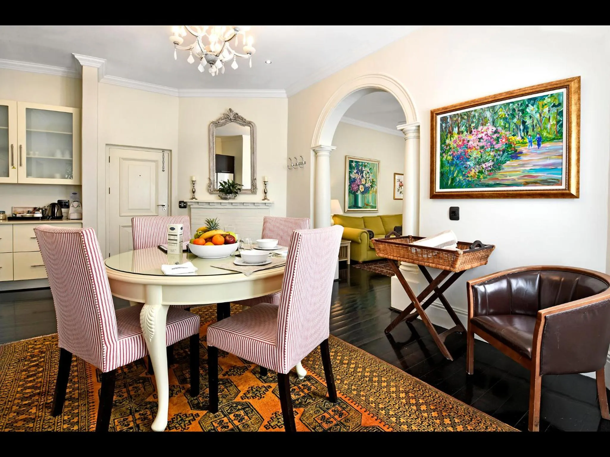 Dining area in Auberge Daniella