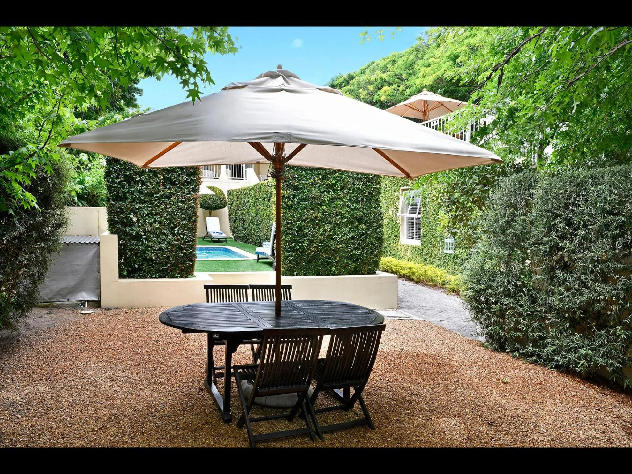 Patio in Auberge Daniella