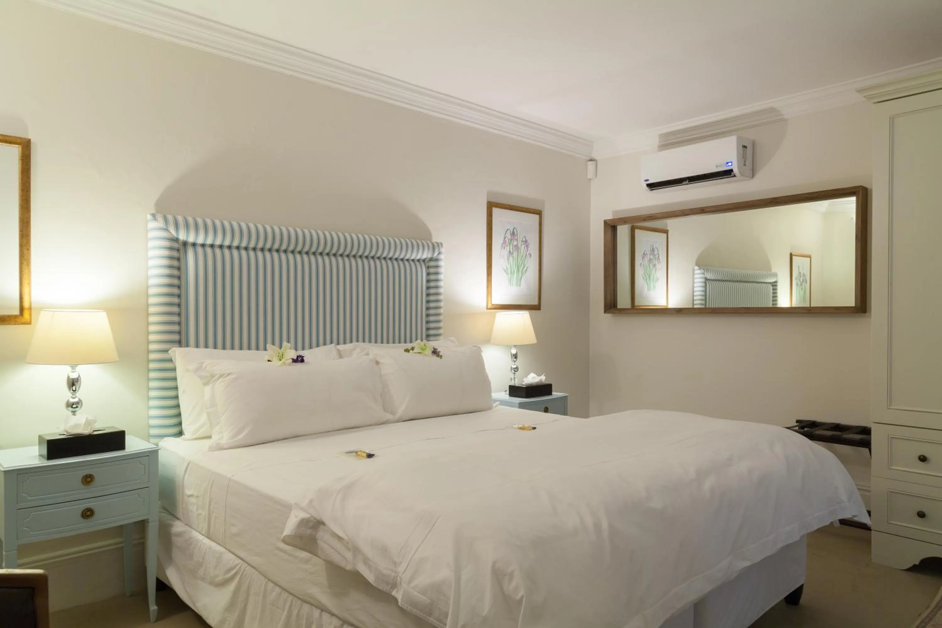 Bedroom, Bed in Auberge Daniella