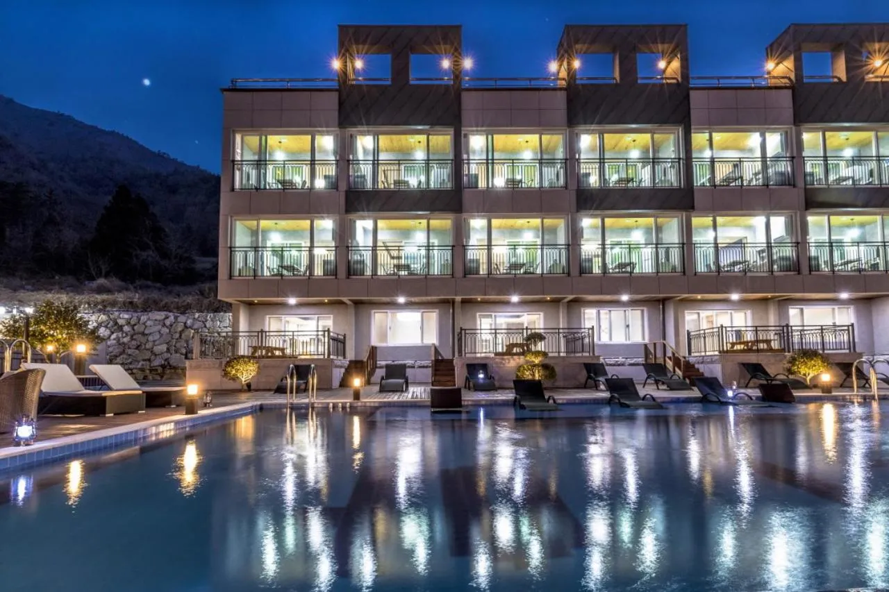 Aria Pension & Resort