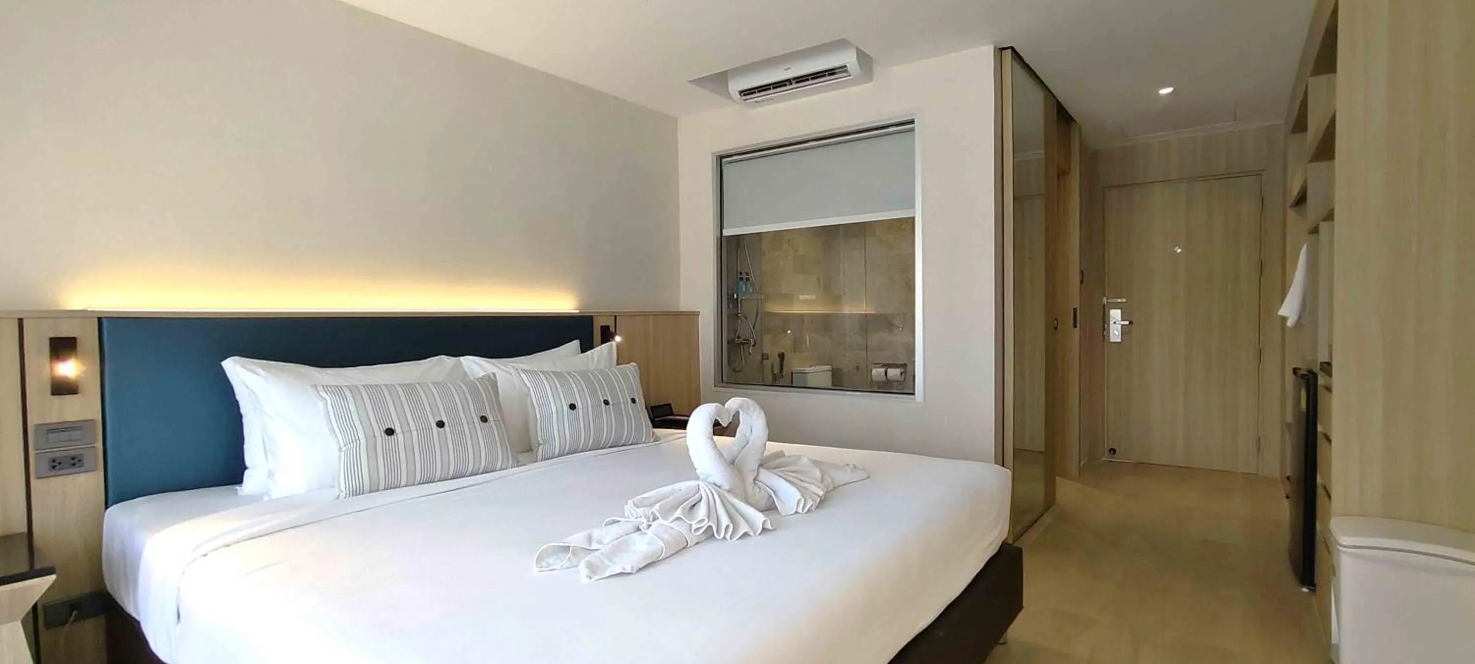 Bed in Pooh Beach Resort & Spa