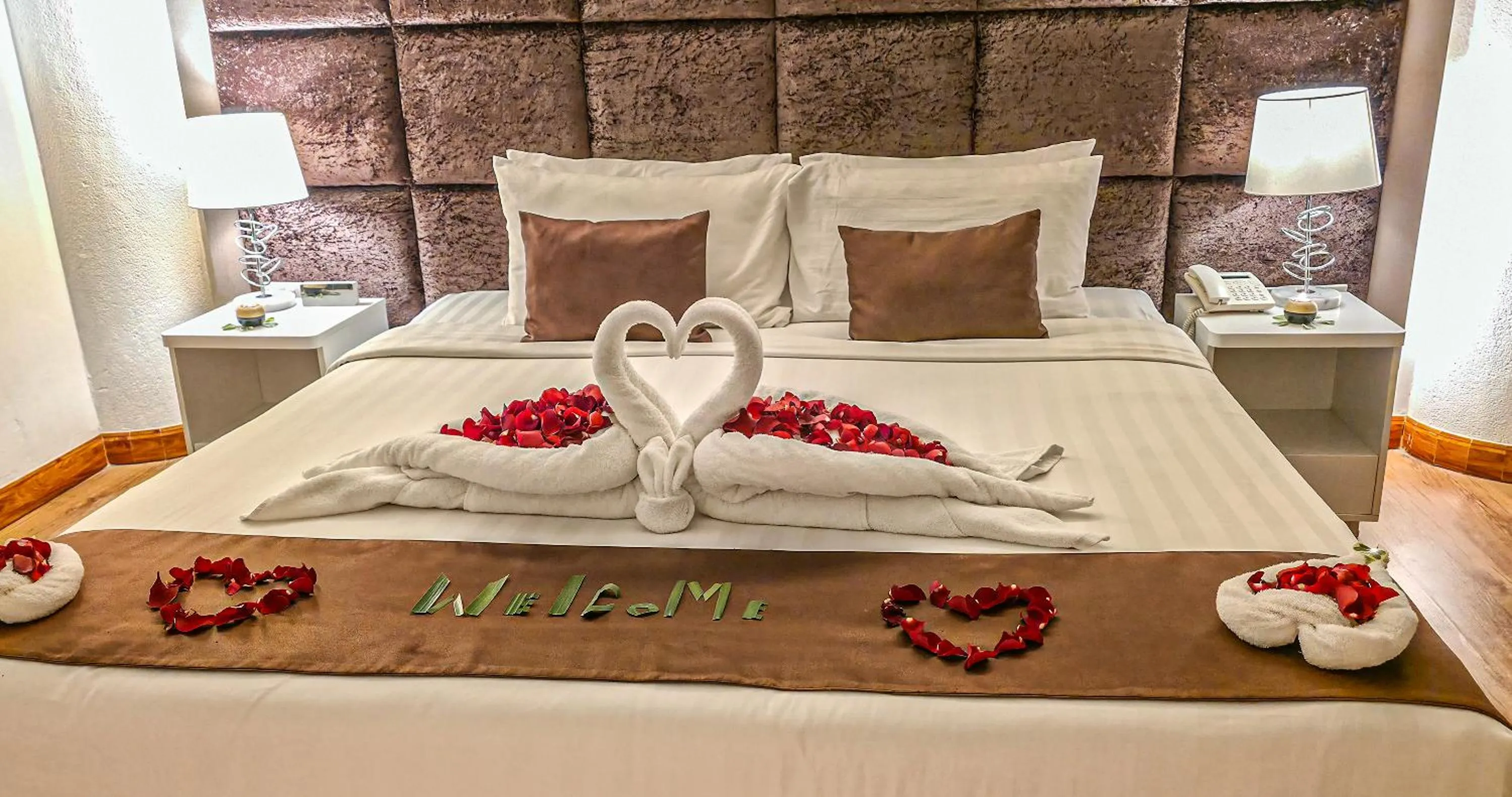 Bed in Pooh Beach Resort & Spa