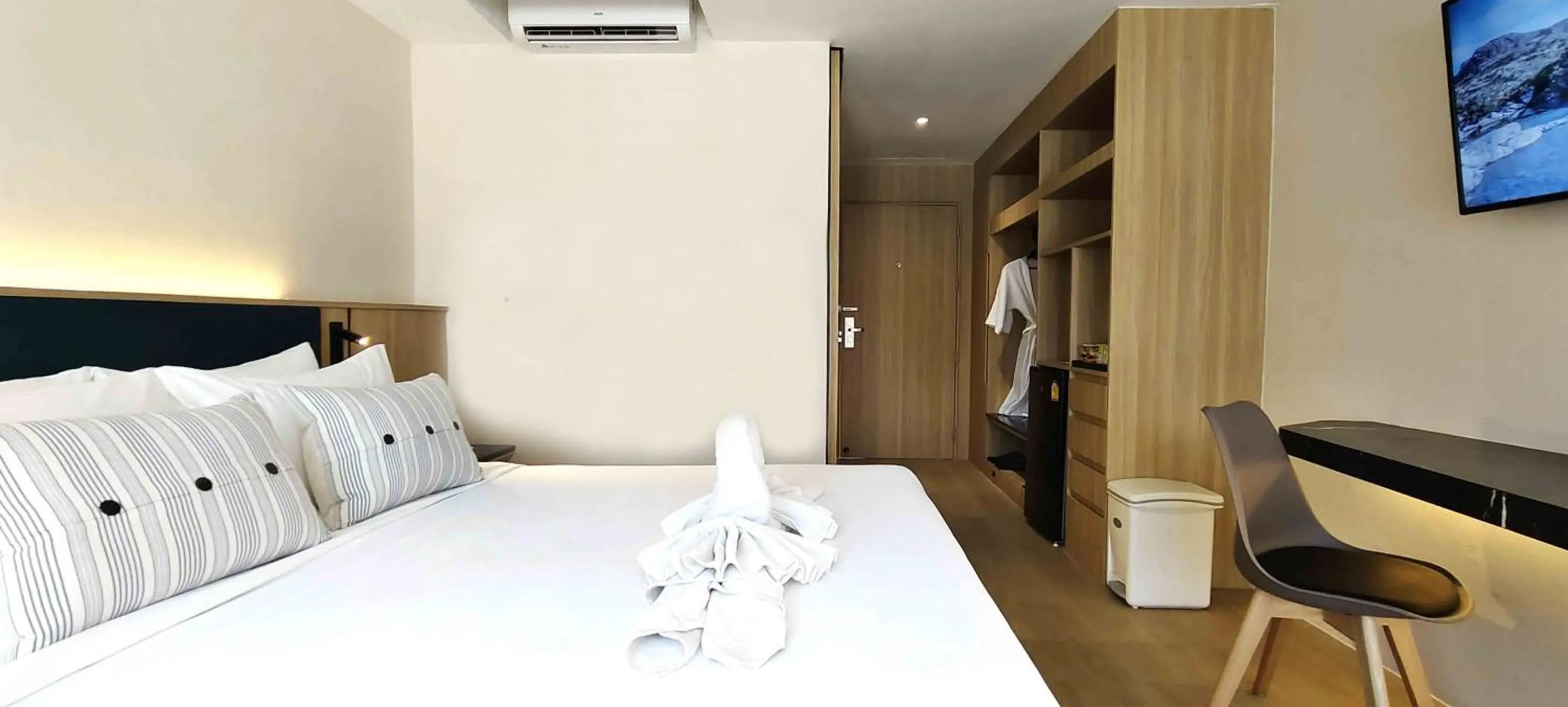 Bed in Pooh Beach Resort & Spa