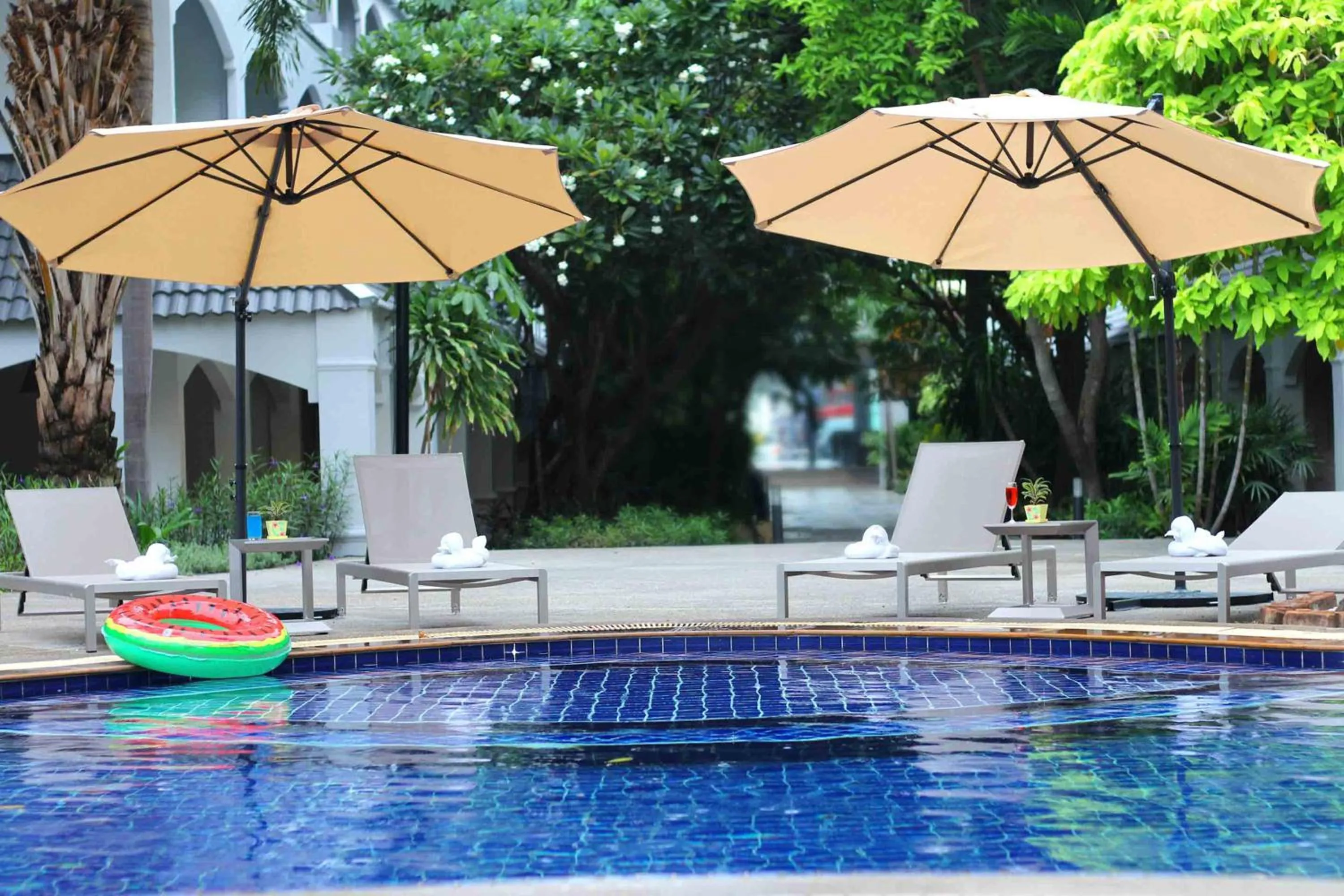 Swimming pool in Pooh Beach Resort & Spa