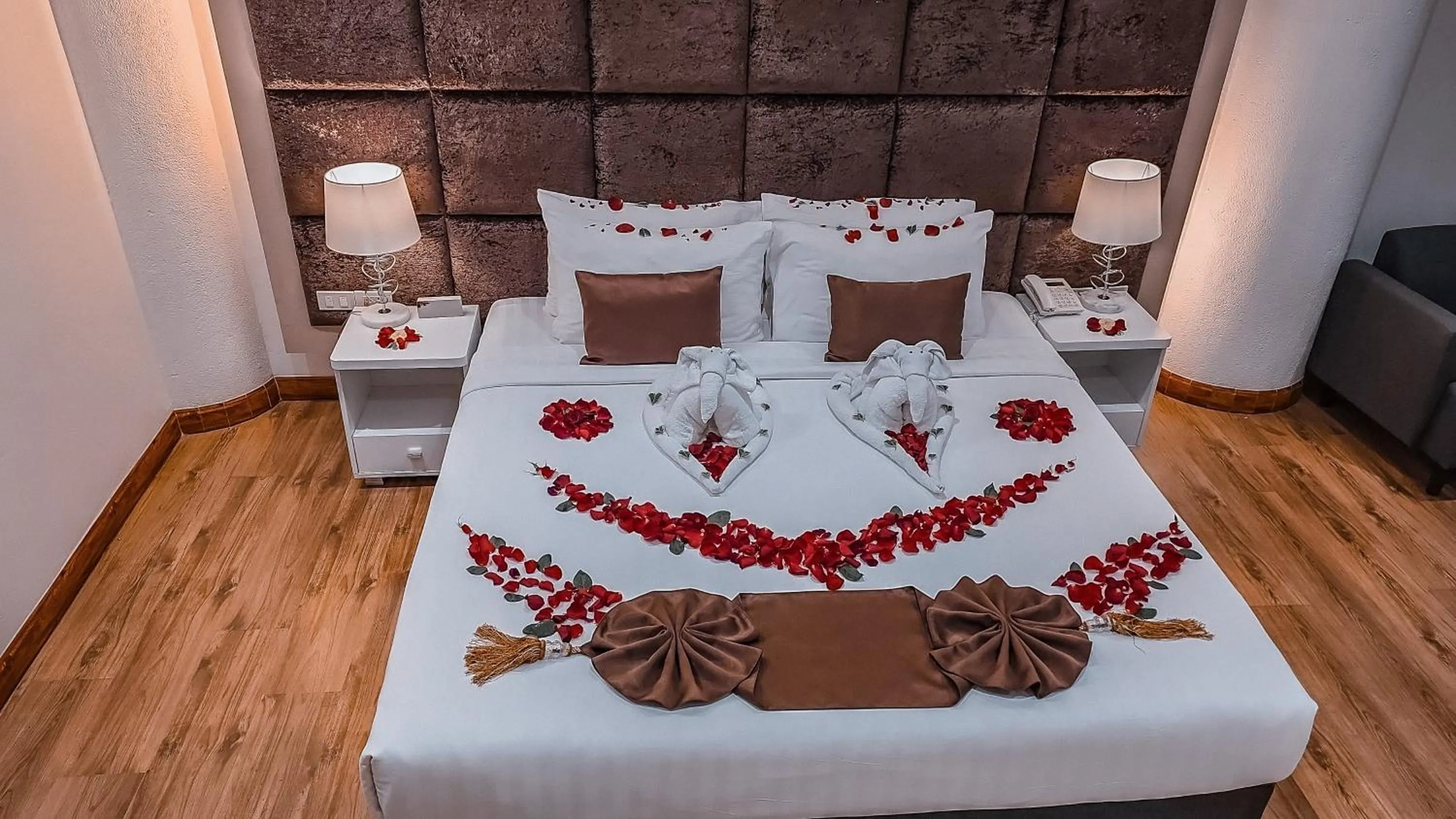 Bed in Pooh Beach Resort & Spa