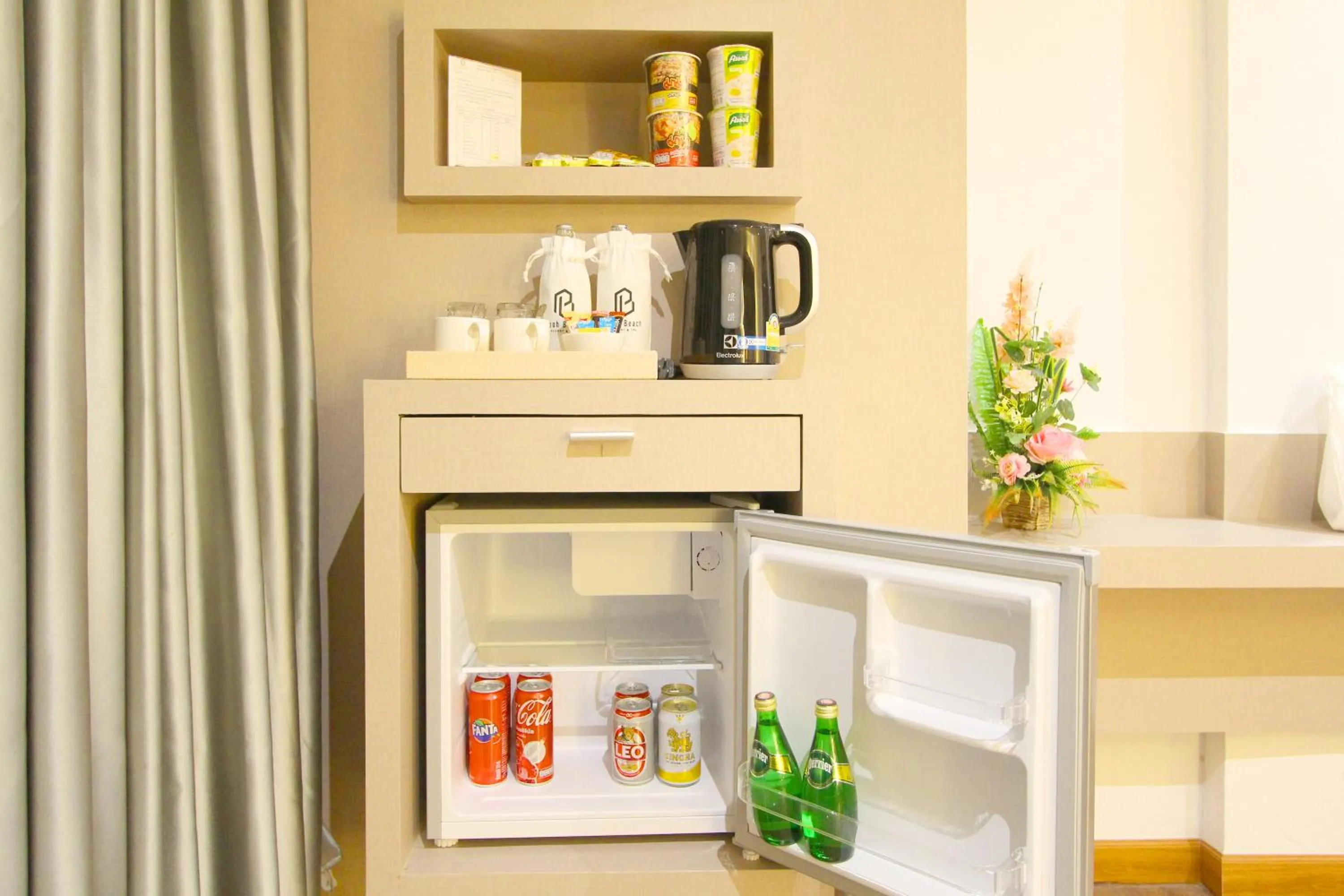 Coffee/tea facilities in Pooh Beach Resort & Spa