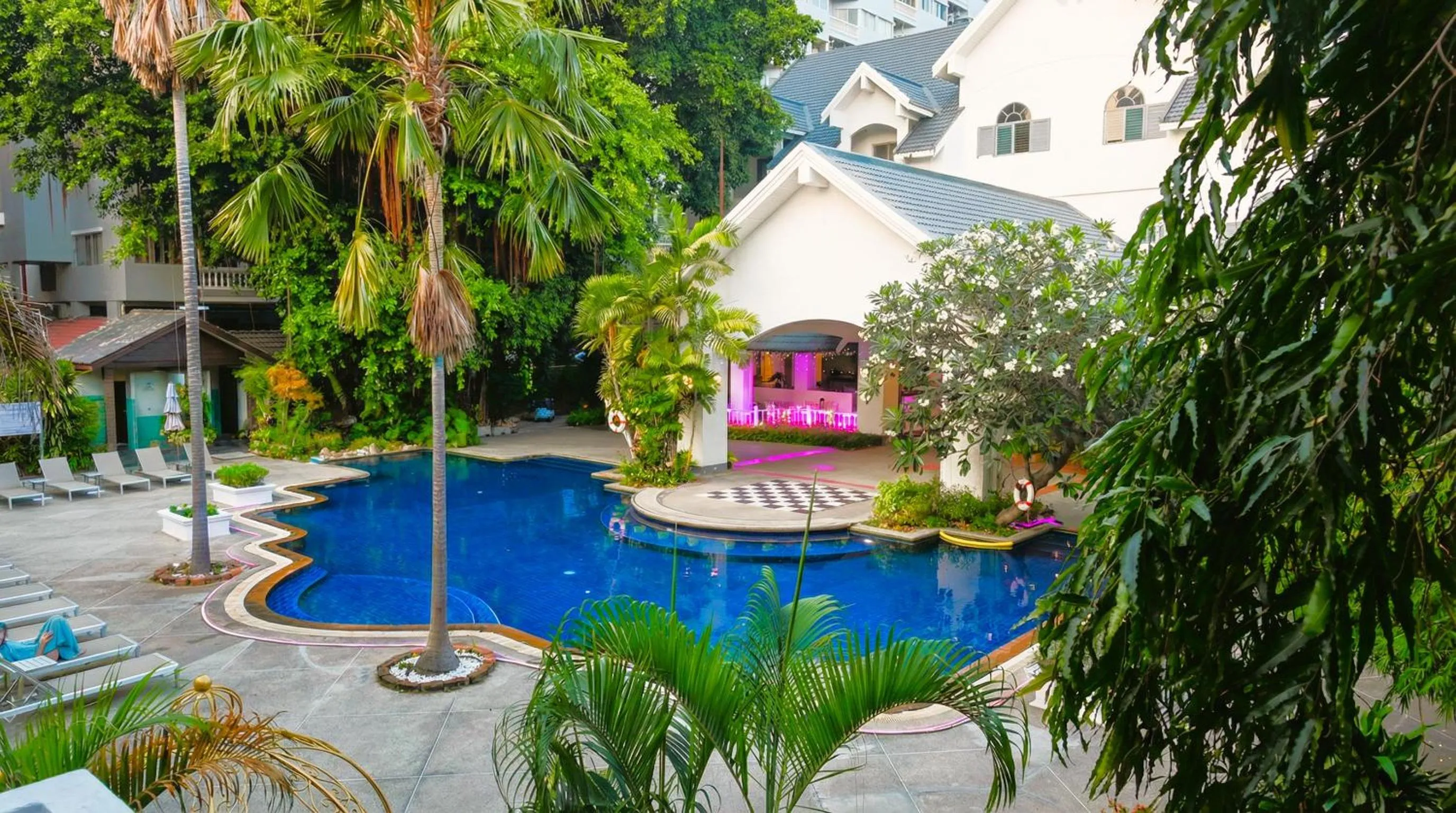 Property building in Pooh Beach Resort & Spa