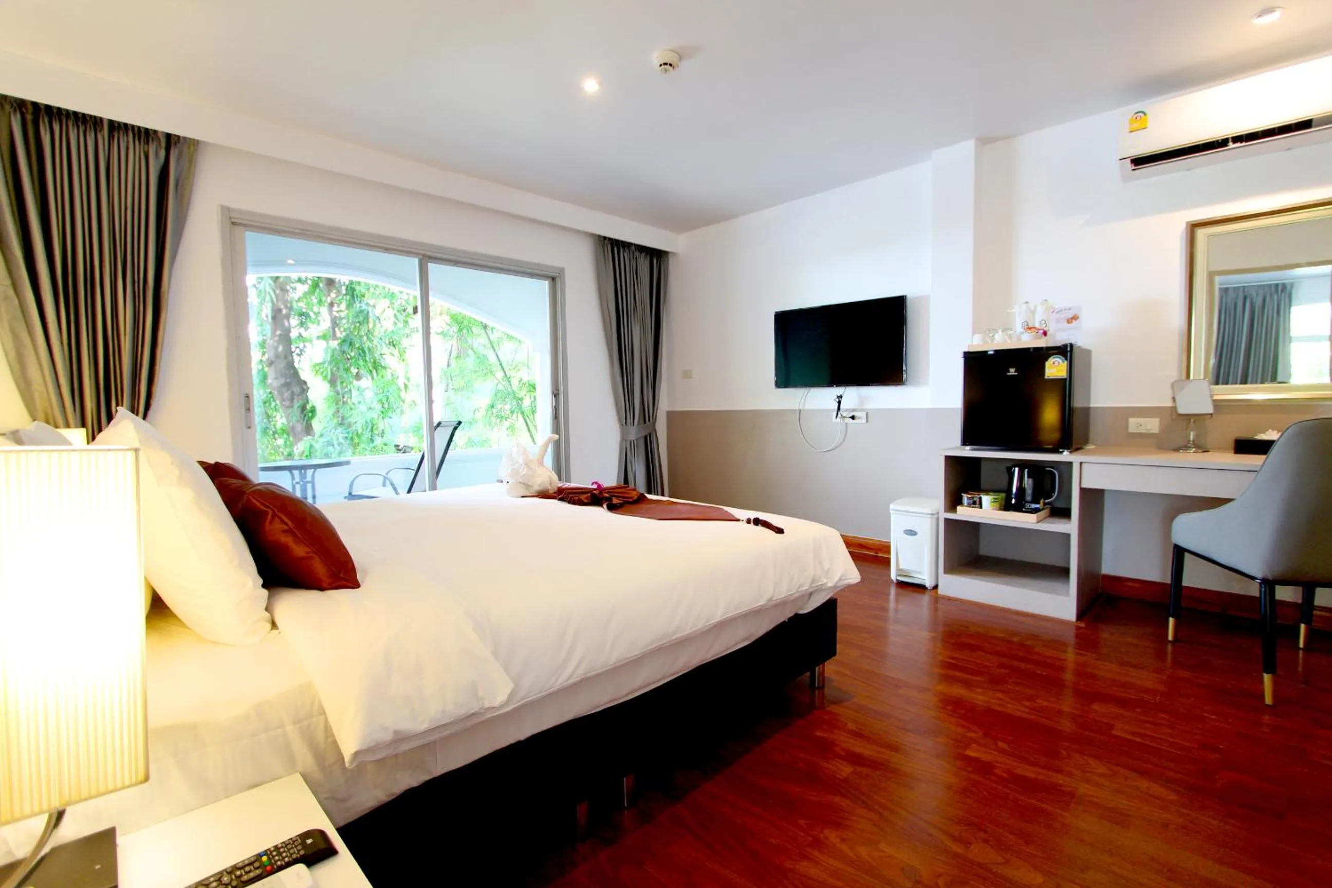 Bed in Pooh Beach Resort & Spa