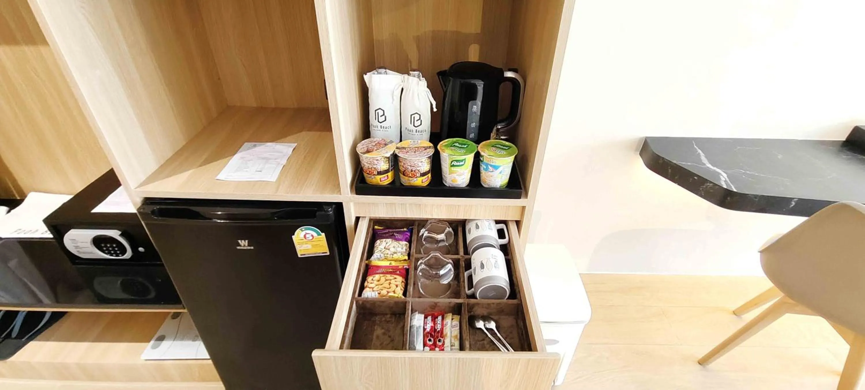 Coffee/tea facilities in Pooh Beach Resort & Spa