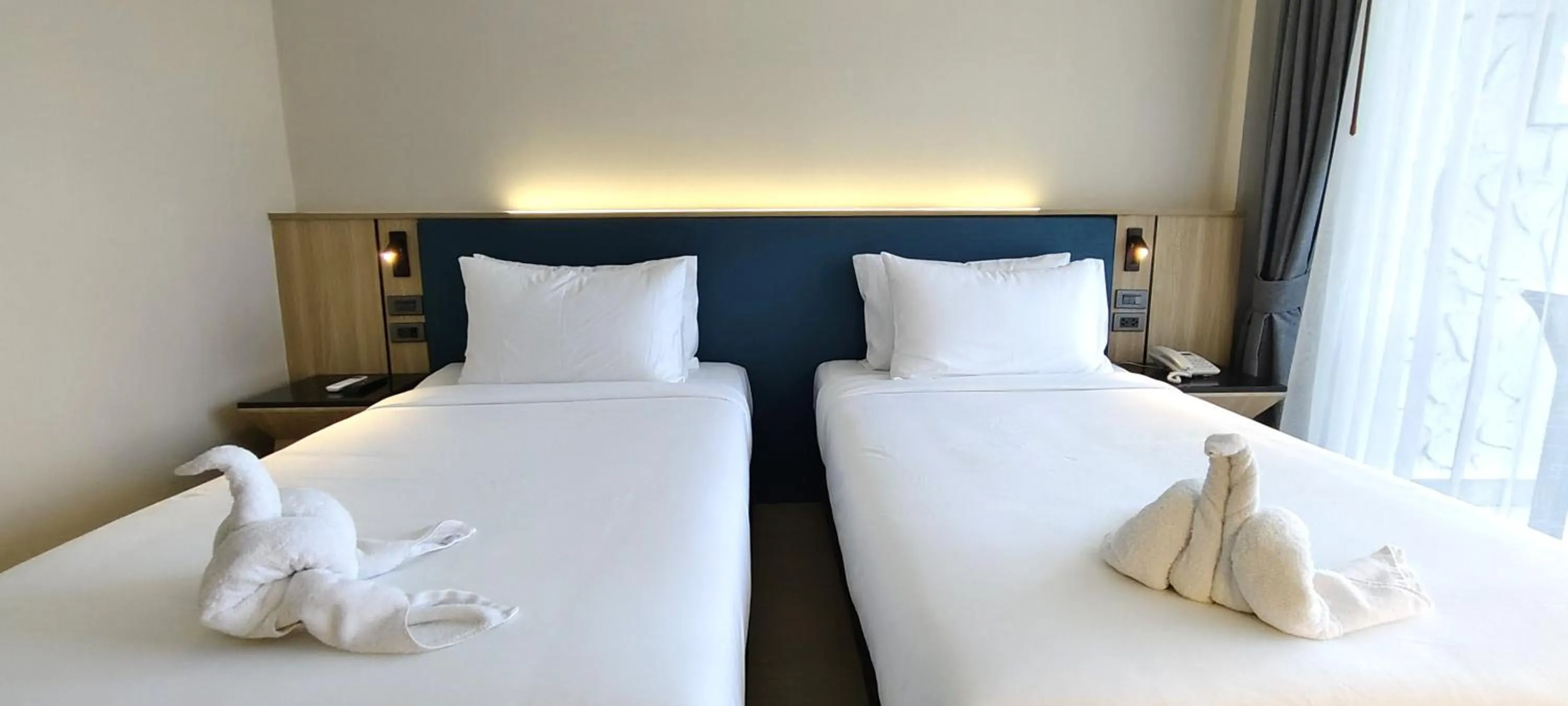 Bed in Pooh Beach Resort & Spa