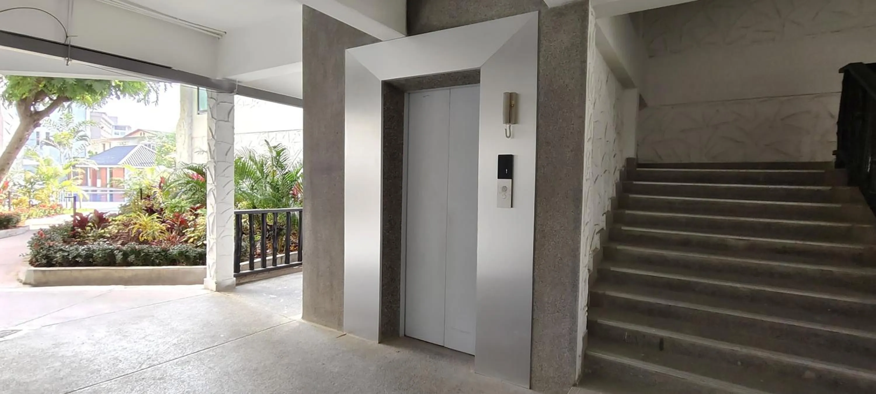 elevator in Pooh Beach Resort & Spa