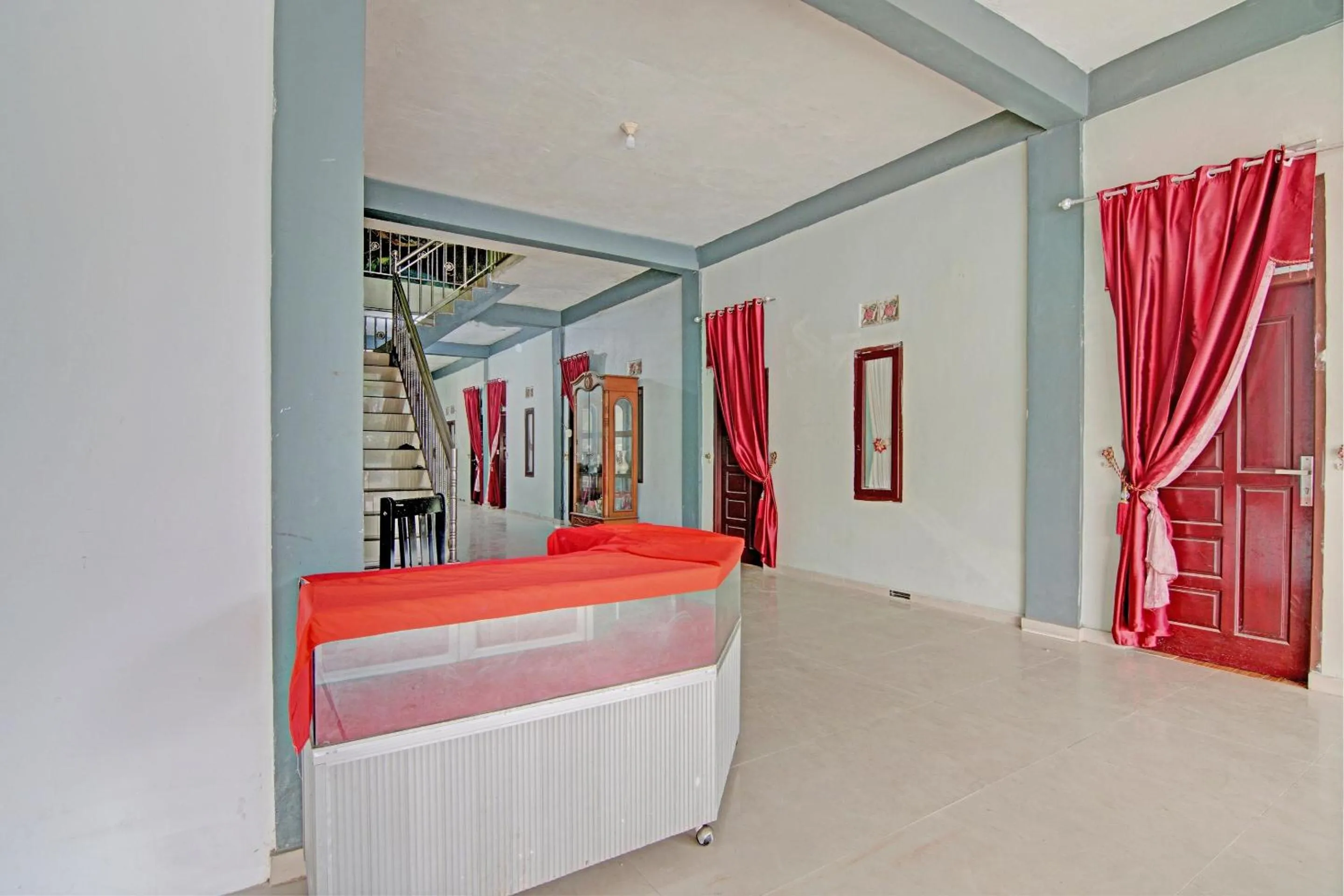 Lobby or reception, Bed in Hotel O Arsen House