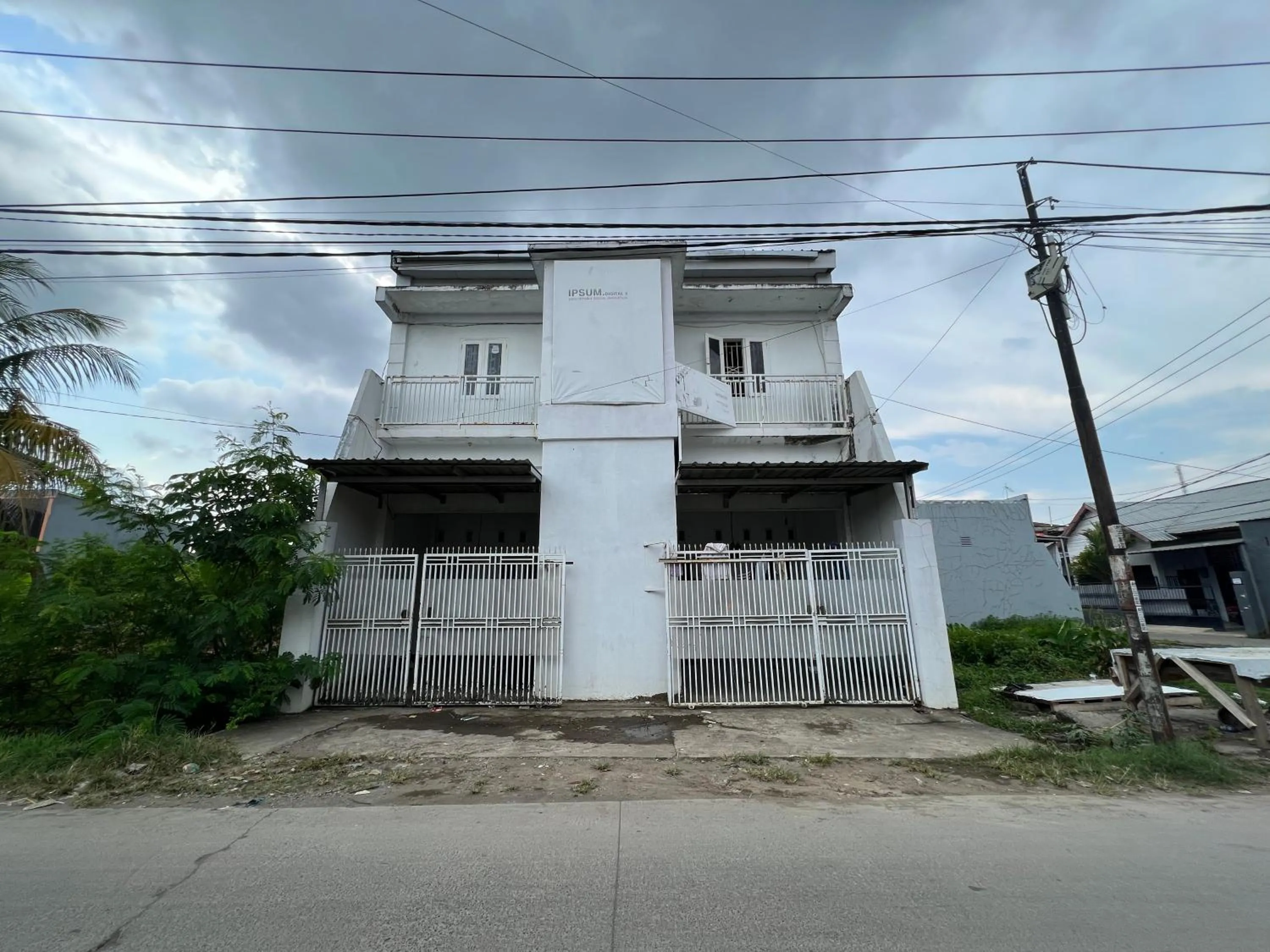 Facade/entrance in Hotel O Ziza Kost82 Syariah
