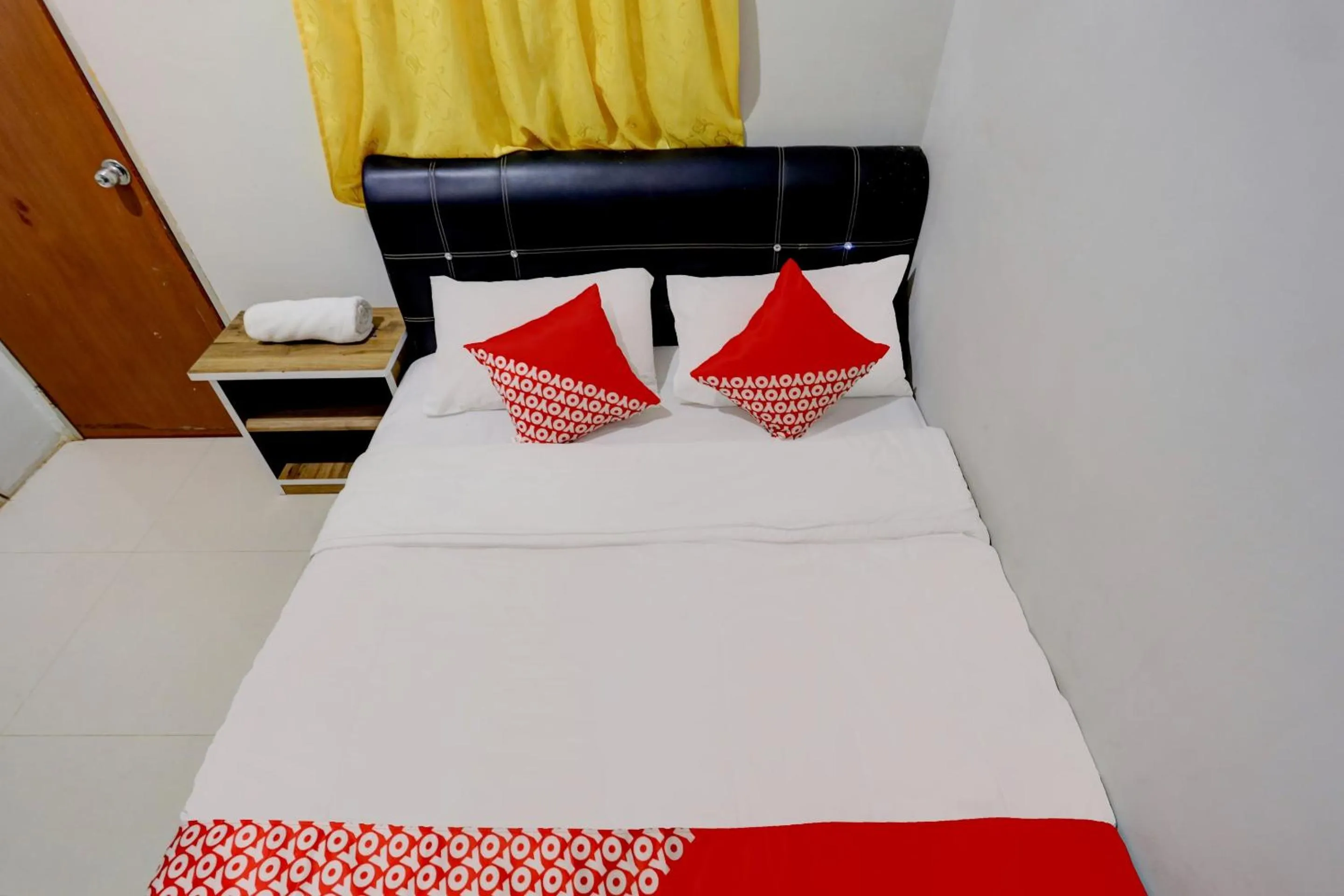 Bedroom, Bed in Hotel O Inara Homestay