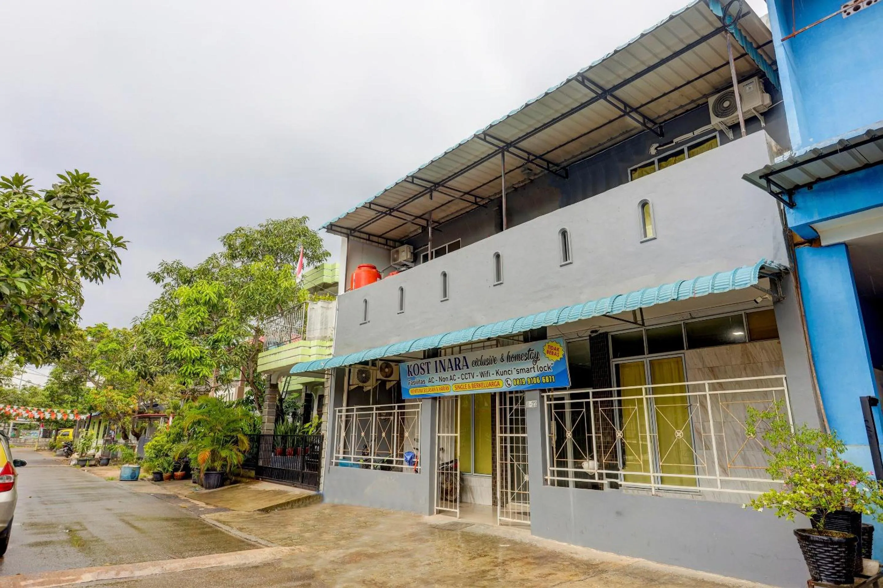 Facade/entrance in Hotel O Inara Homestay