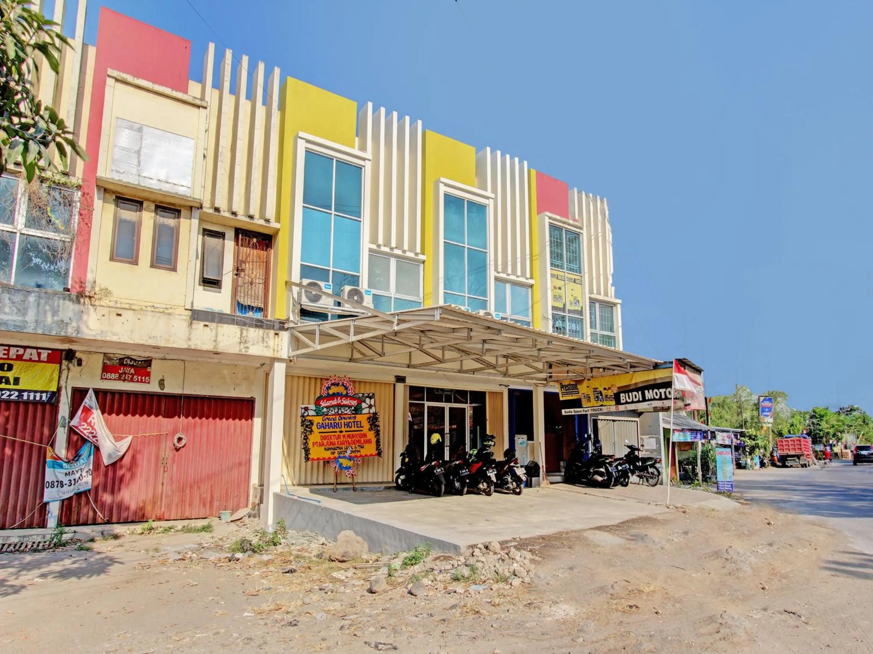 Collection O 92972 Gaharu Hotel