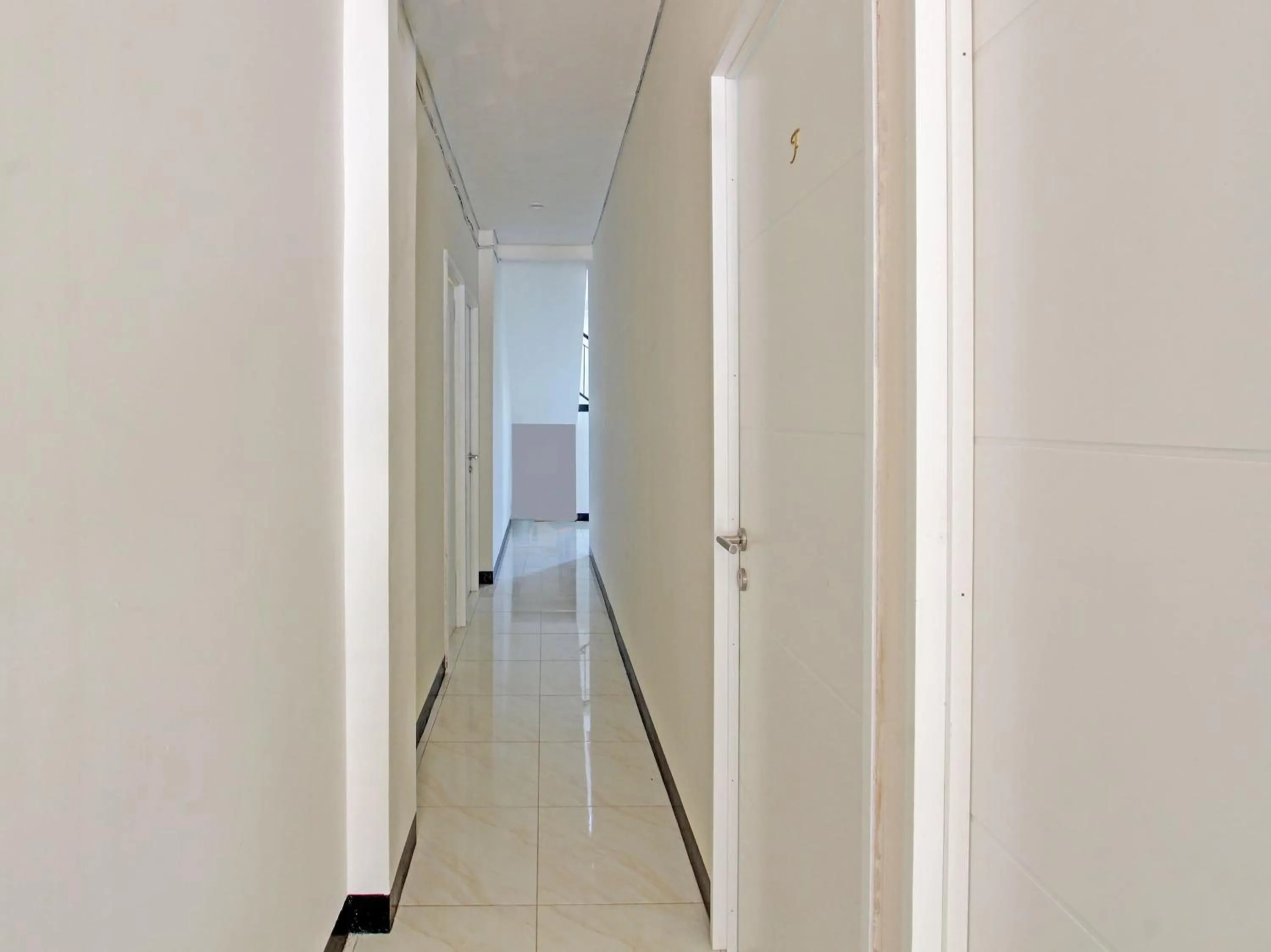 Lobby or reception in Collection O 92972 Gaharu Hotel