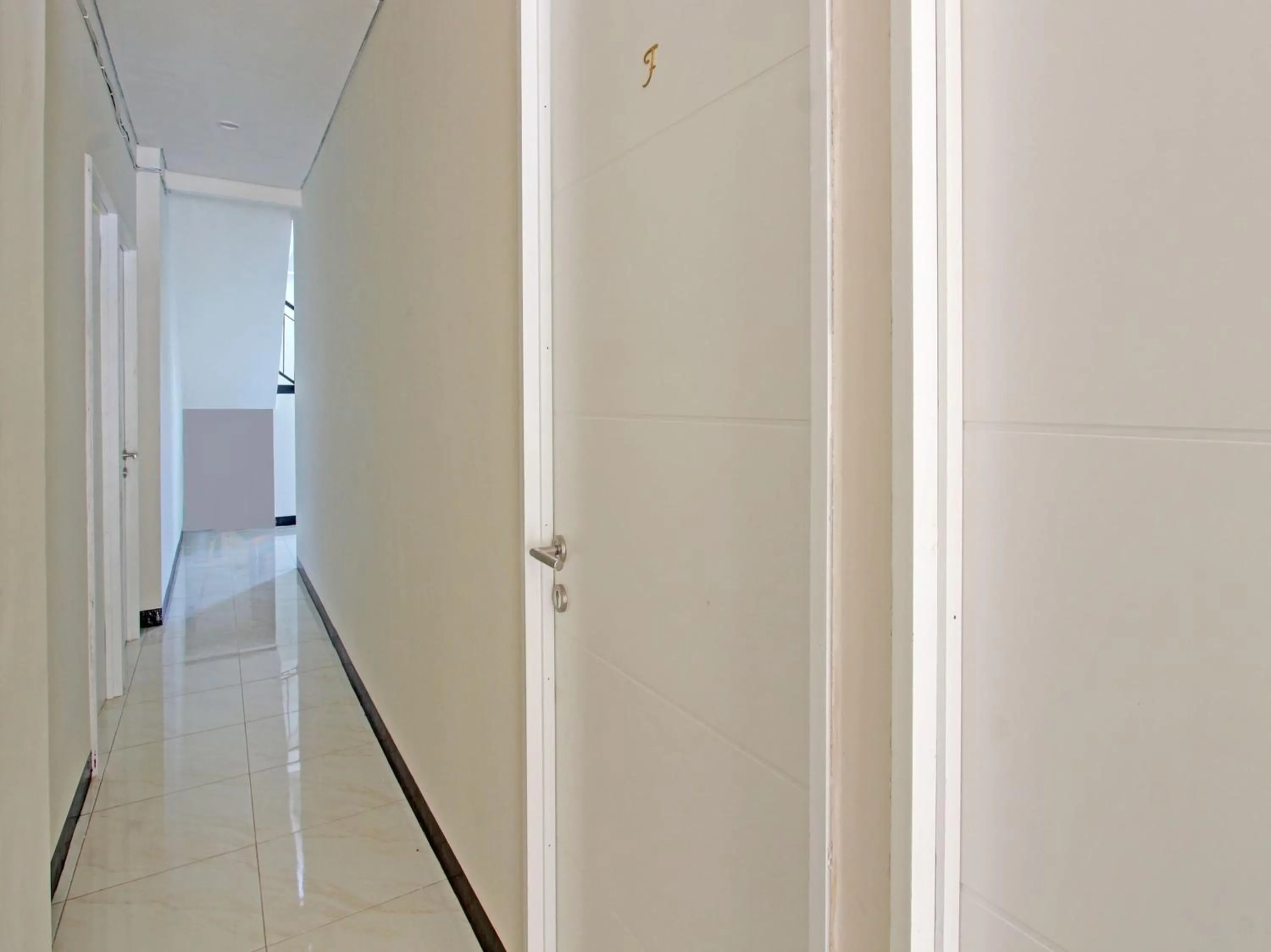 Lobby or reception in Collection O 92972 Gaharu Hotel