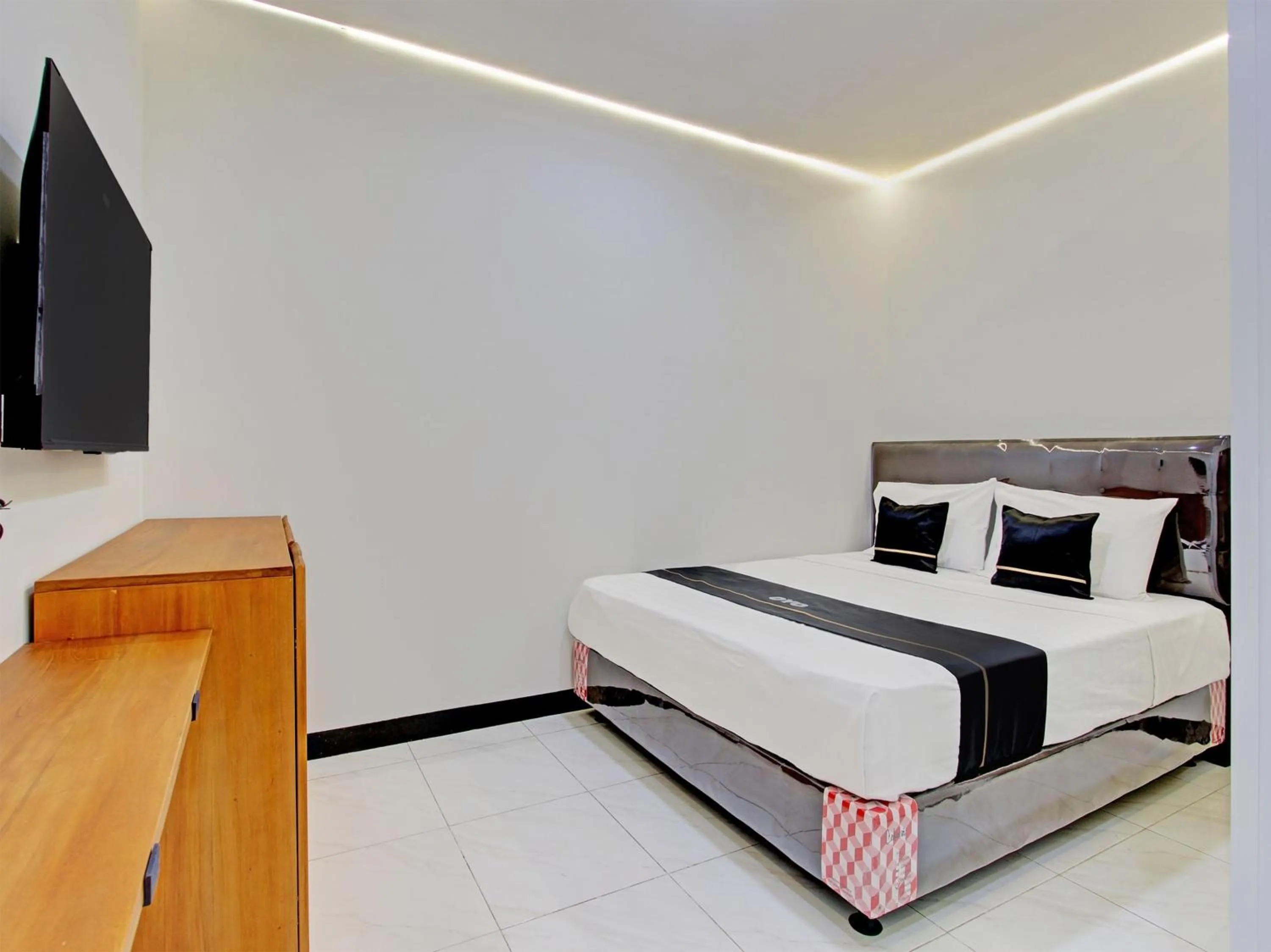 Bedroom, Bed in Collection O 92972 Gaharu Hotel