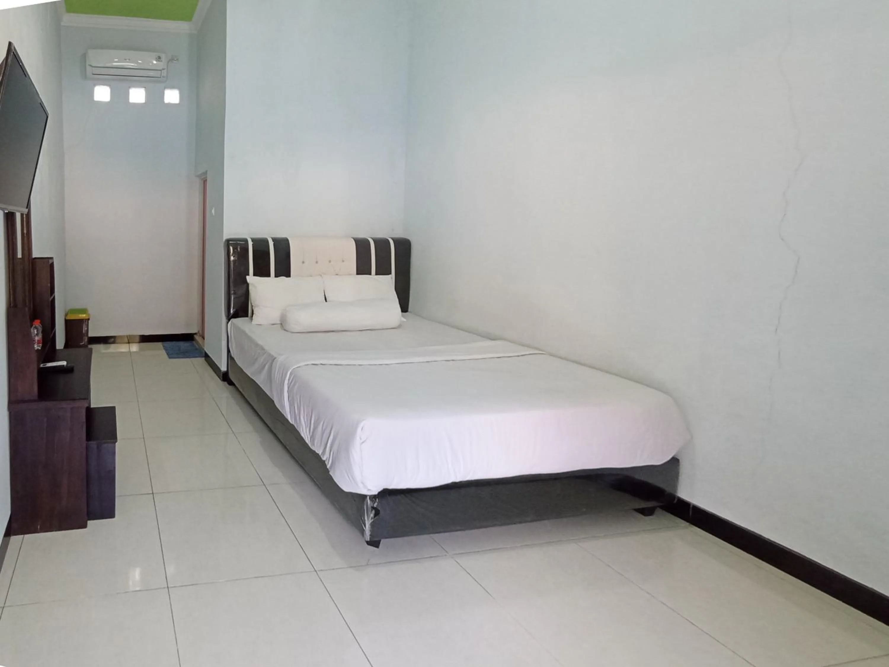 Bedroom, Bed in Surya Abadi Homestay Syariah RedPartner