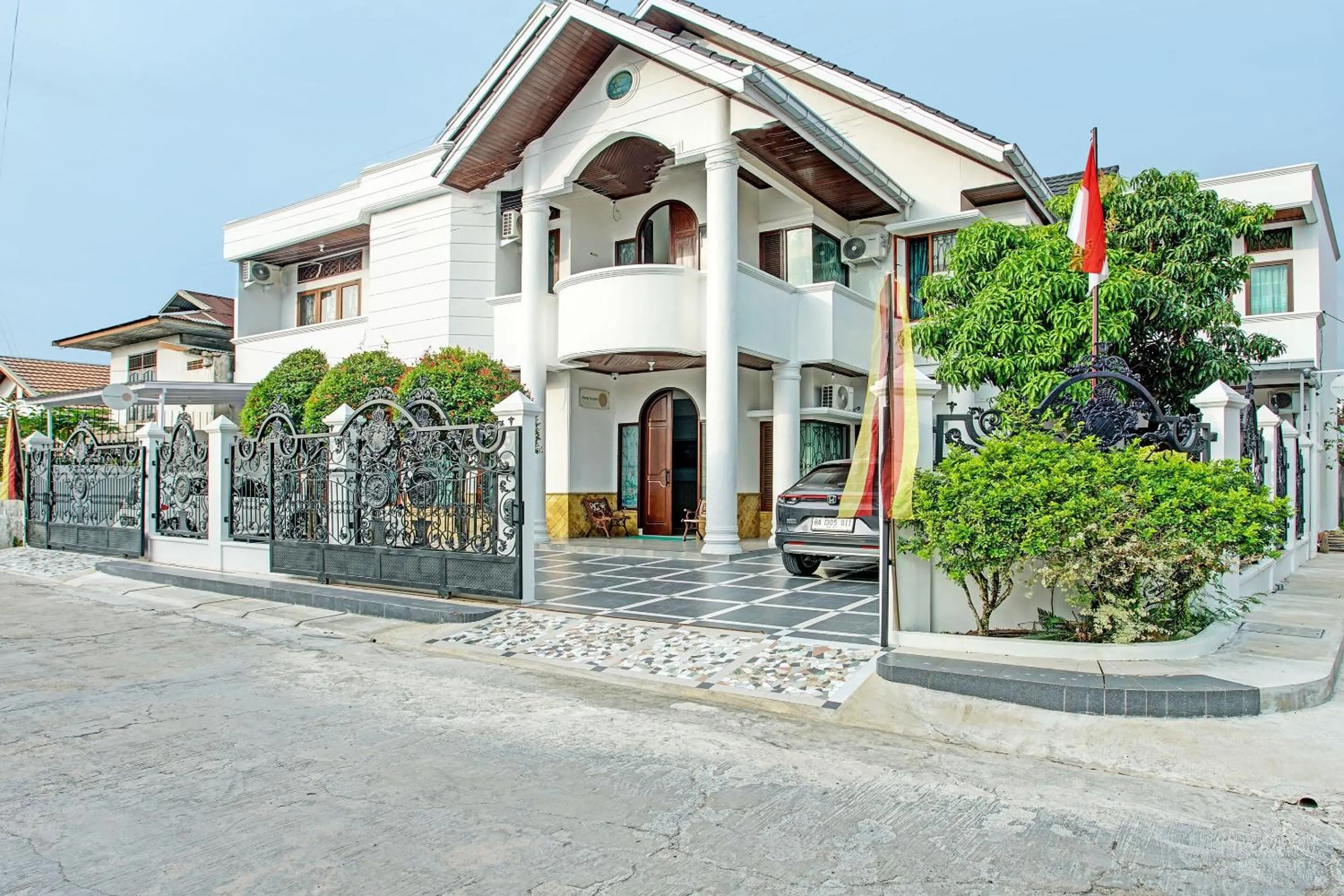 Facade/entrance in Capital O 92990 Nena Kostel Syariah