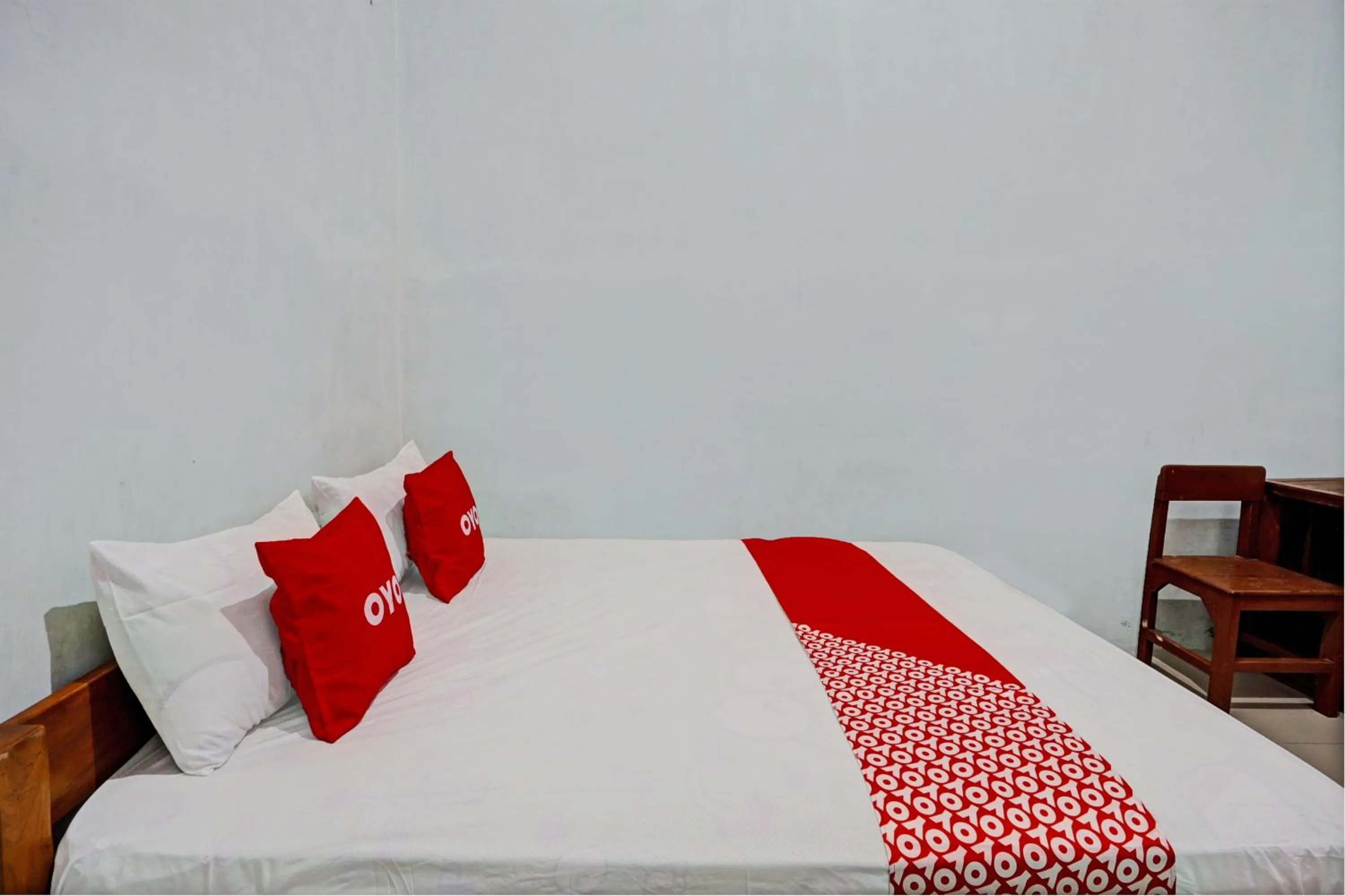 Bedroom, Bed in OYO Life 93036 Eddy Homestay Syariah