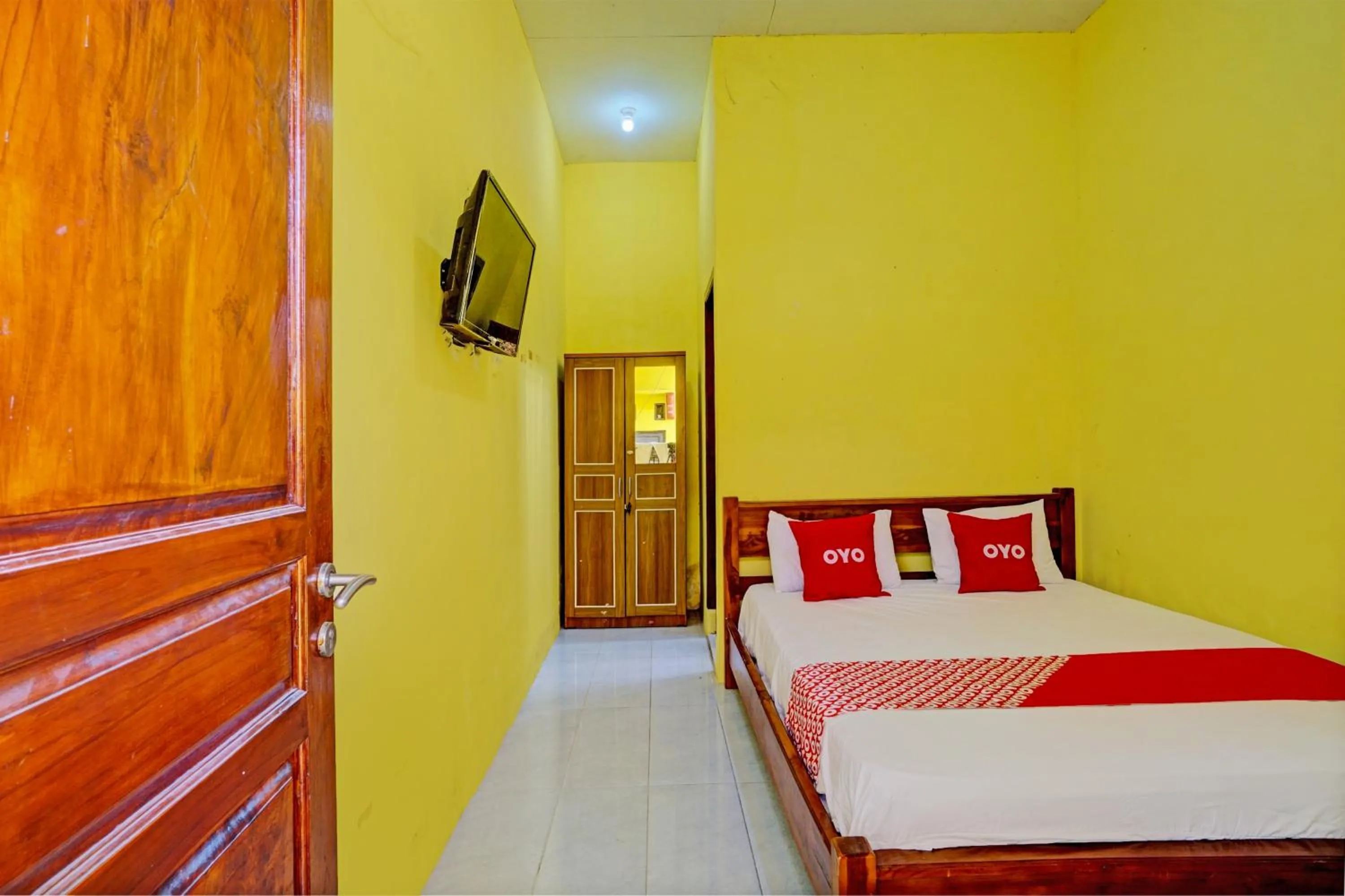 Bedroom, Bed in OYO Life 93036 Eddy Homestay Syariah