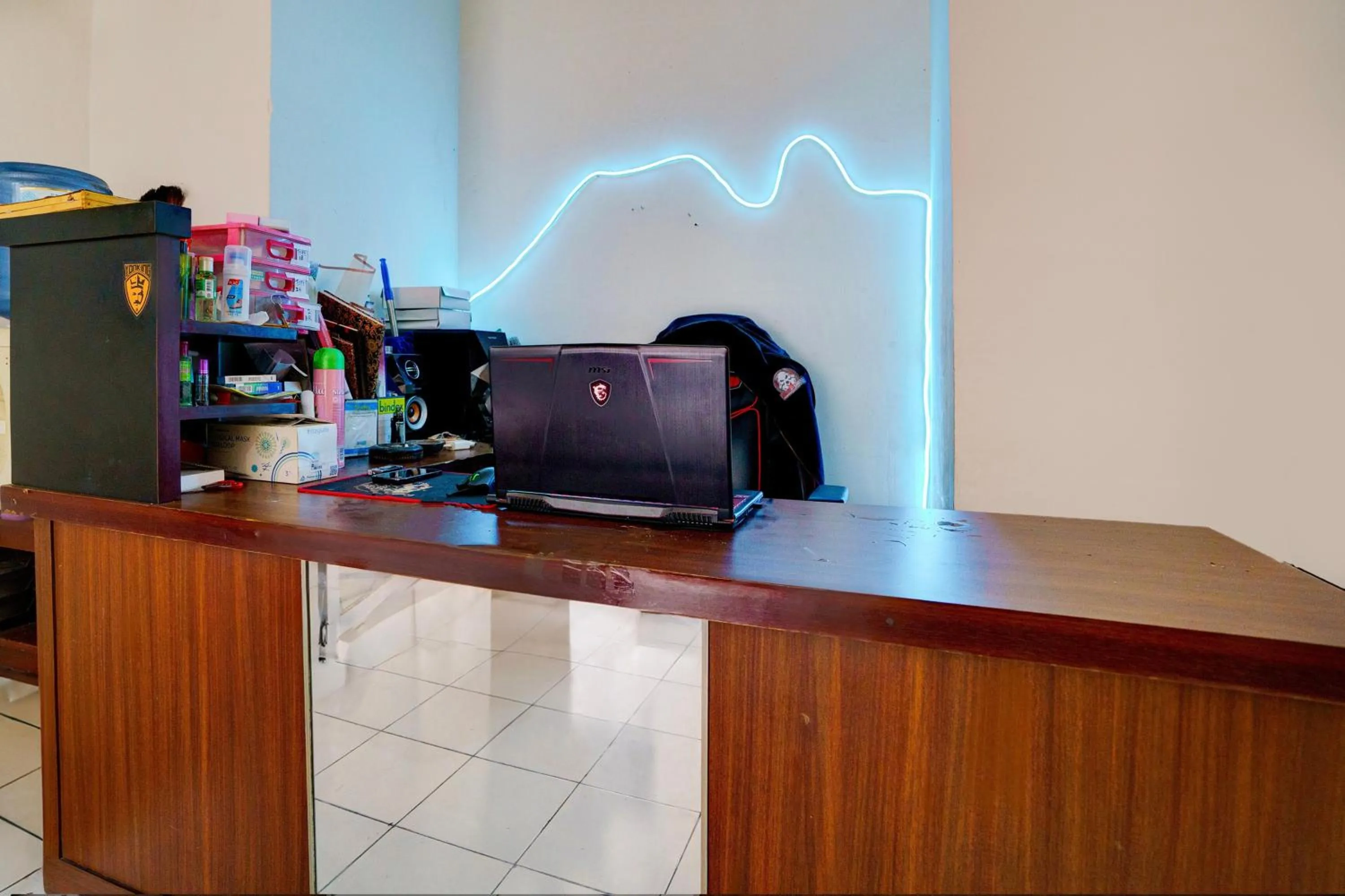 Lobby or reception in Collection O 92981 Apartemen The Jarrdin By Gold Suites Property