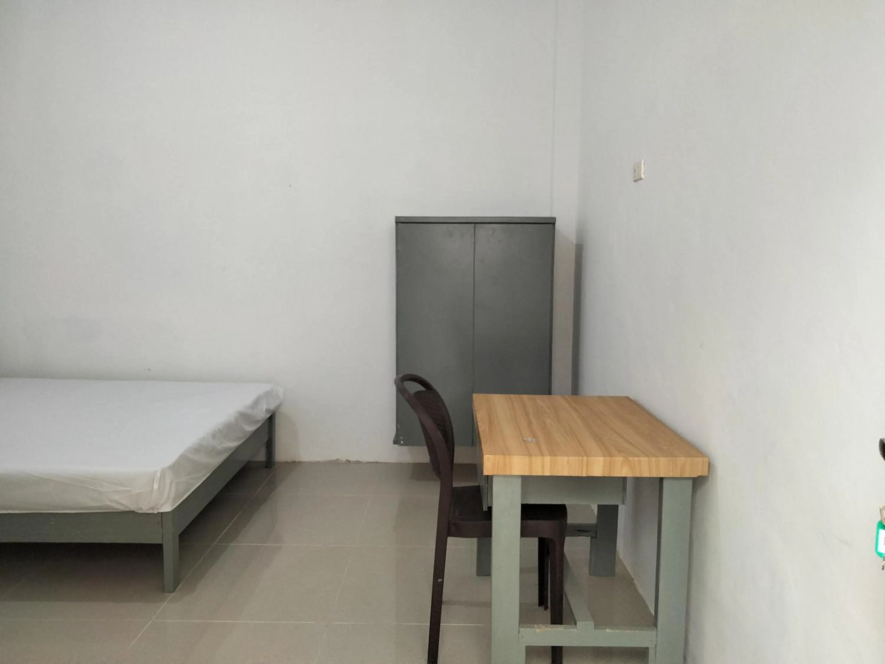 Bedroom, Bed in OYO Life 93054 Th Residence 135 Syariah