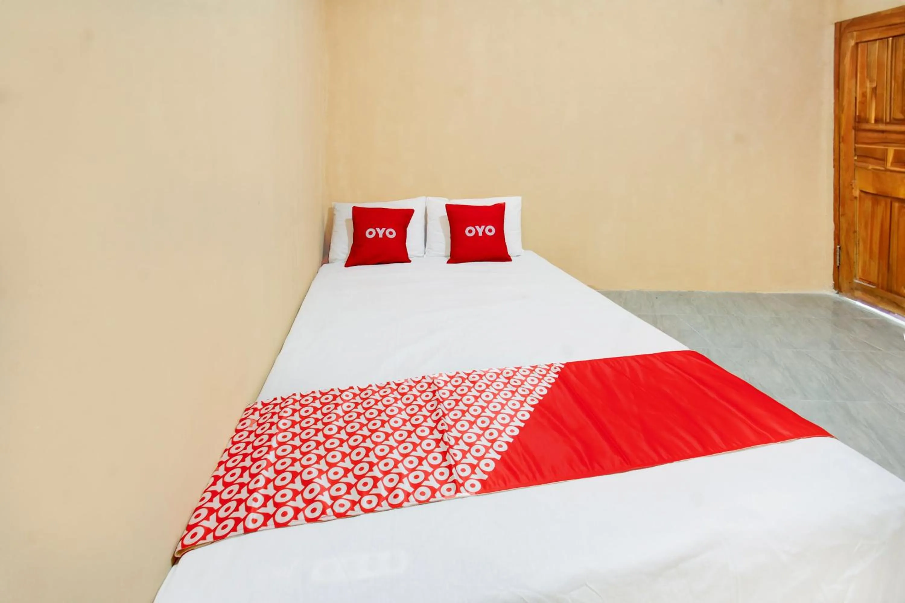 Bedroom, Bed in Hotel O Kost Gayus