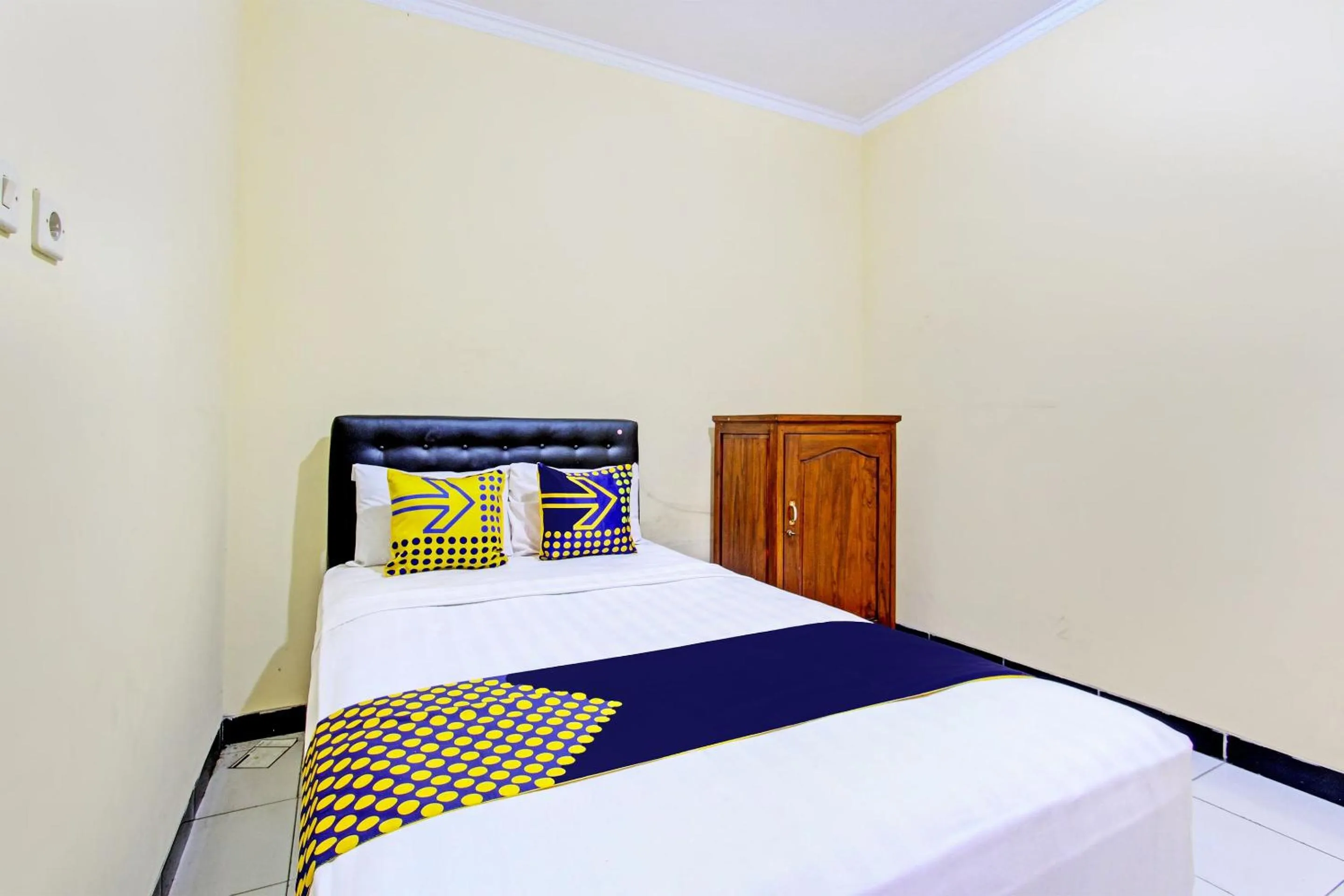 Bedroom in SPOT ON 93007 Guest House Lestari