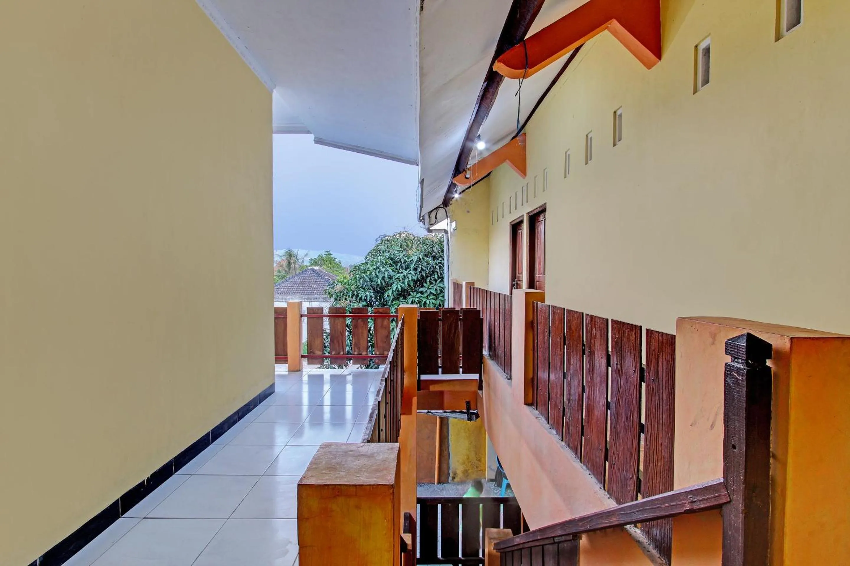 Lobby or reception in SPOT ON 93007 Guest House Lestari