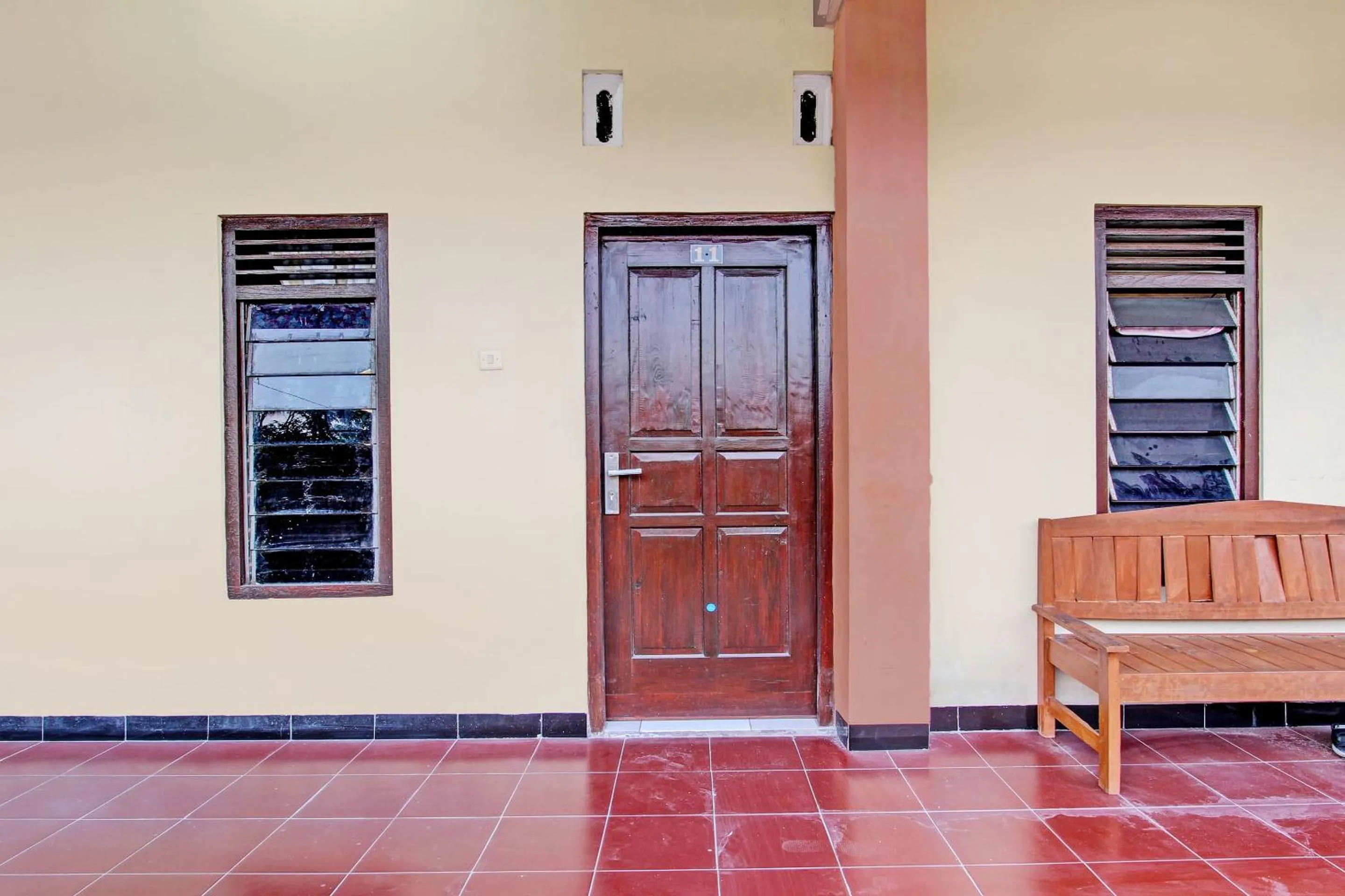 Lobby or reception in SPOT ON 93007 Guest House Lestari