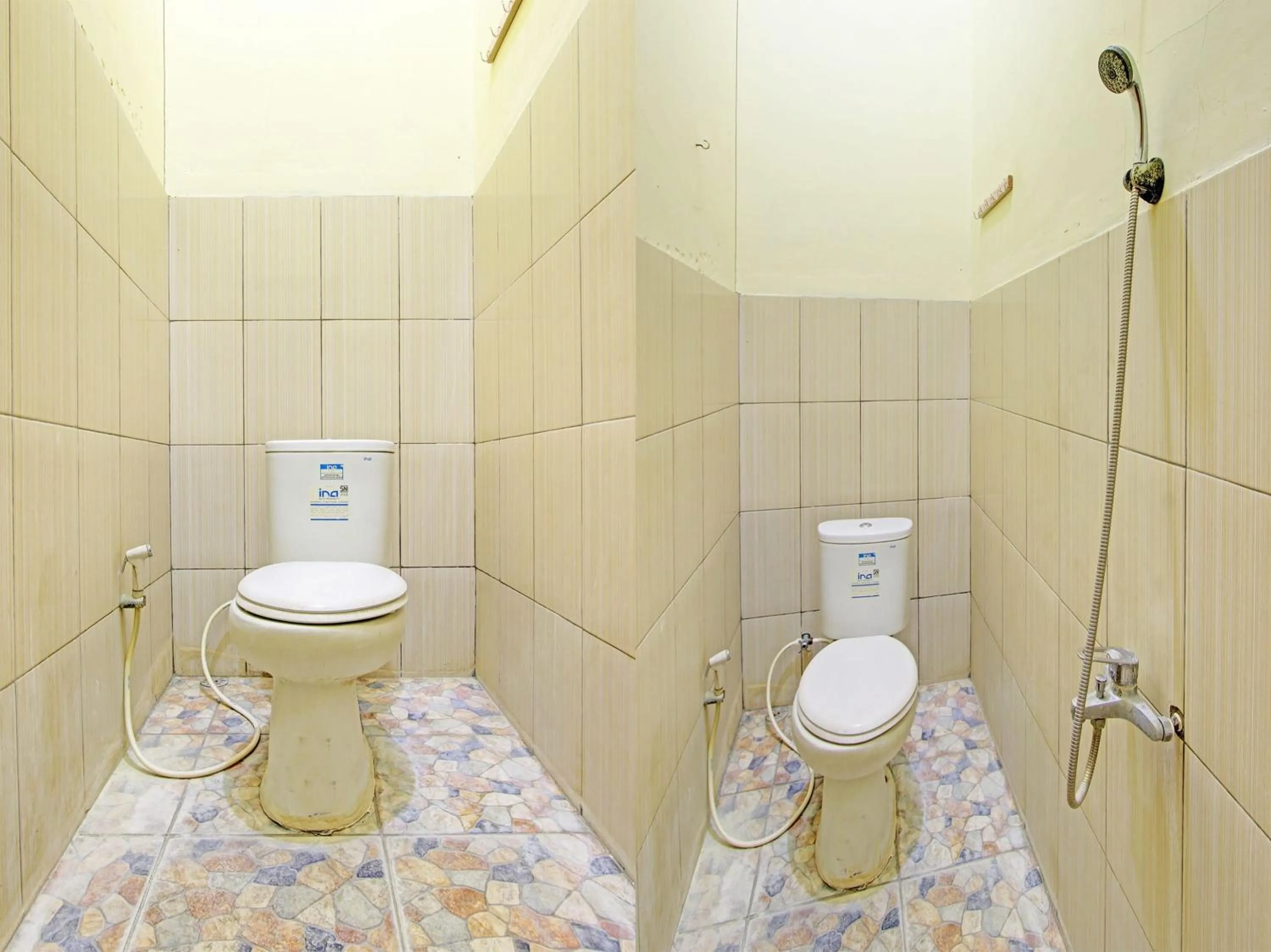 Bathroom in OYO 92998 Wiludjeng Guesthouse