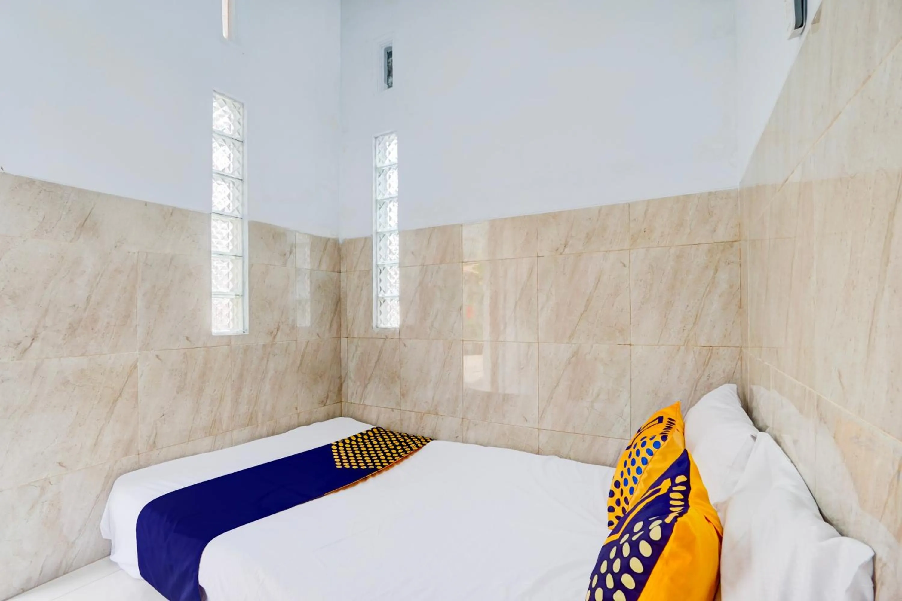 Bedroom, Bed in Hotel O Karman's Sari Homestay Syariah