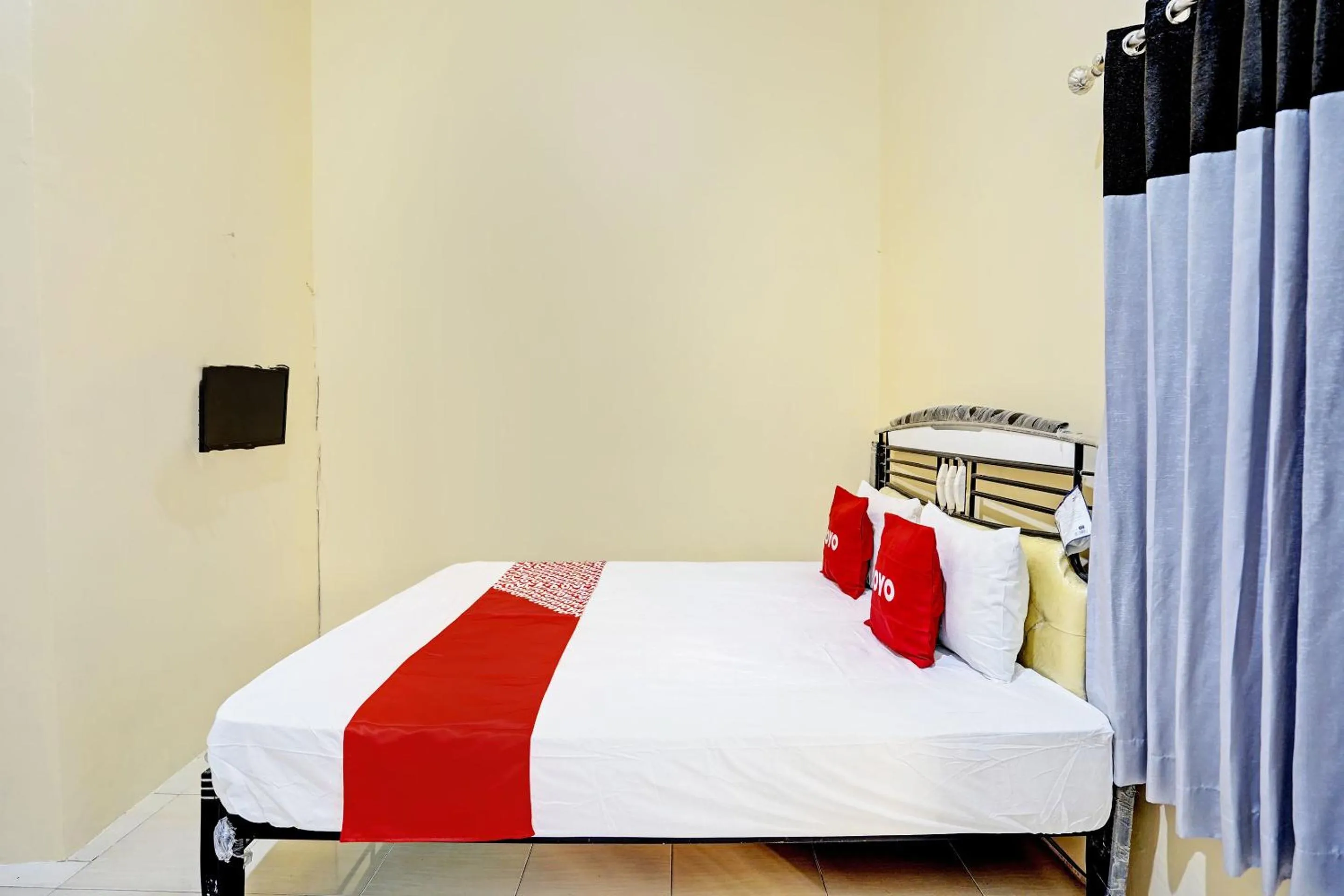 Bedroom, Bed in OYO Life 93032 Maju Mapan Homestay Syariah